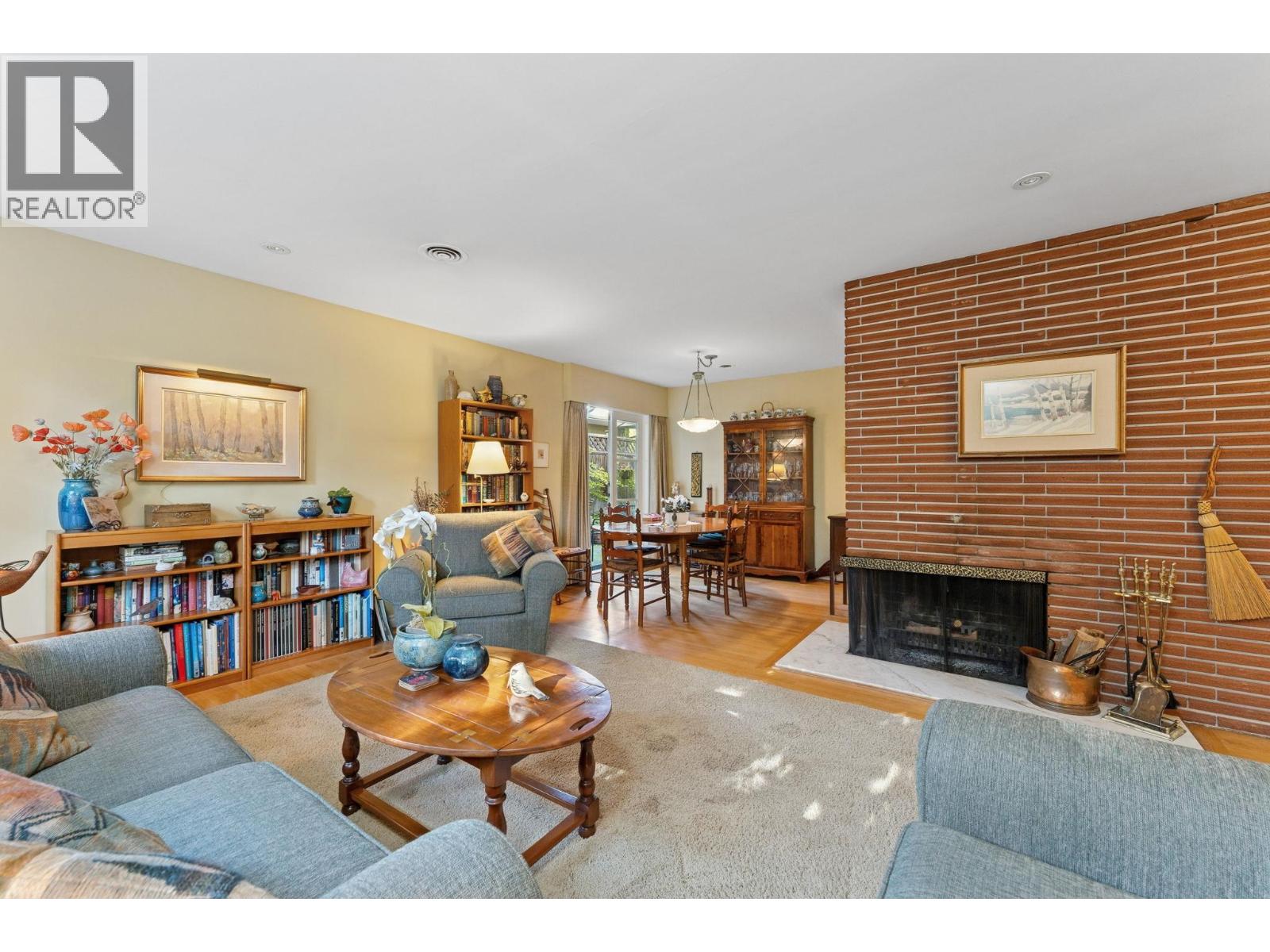 2658 Newmarket Drive, North Vancouver, British Columbia  V7R 2T4 - Photo 4 - R3054441