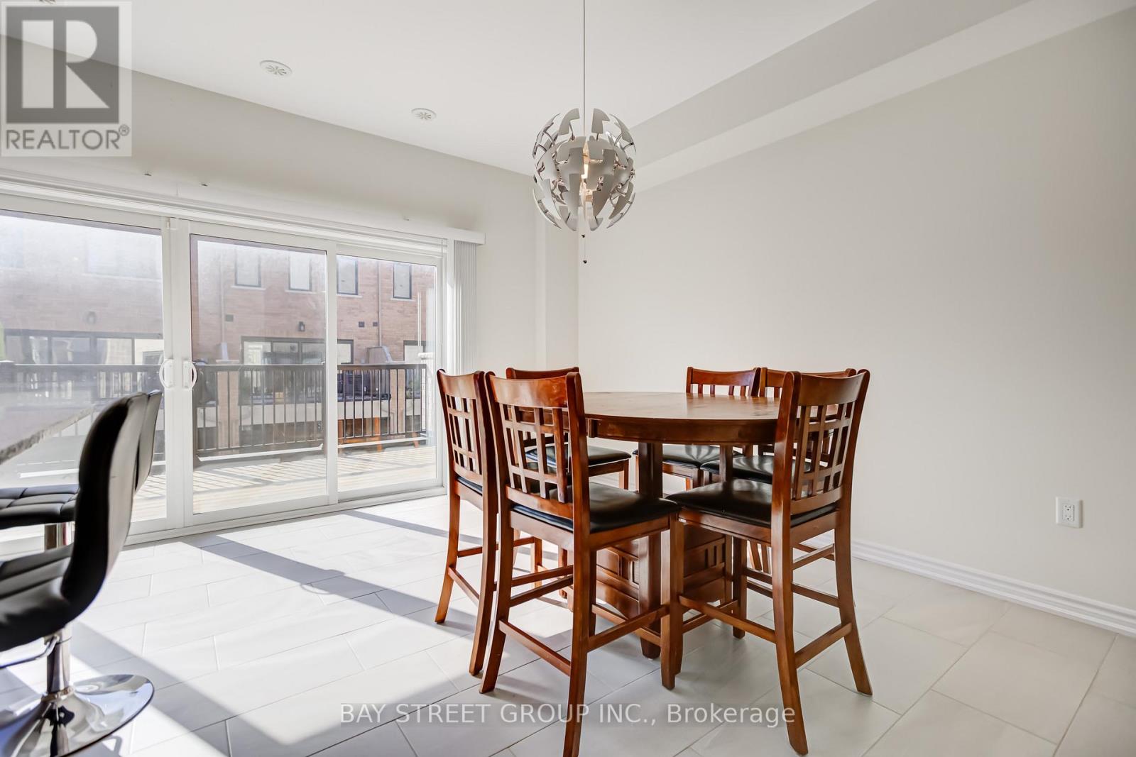 35 George Peach Avenue, Markham, Ontario  L6C 0Z2 - Photo 17 - N12425074