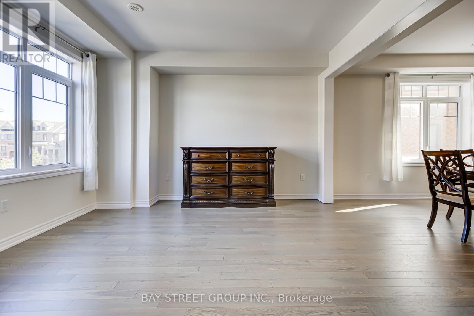 35 George Peach Avenue, Markham, Ontario  L6C 0Z2 - Photo 26 - N12425074