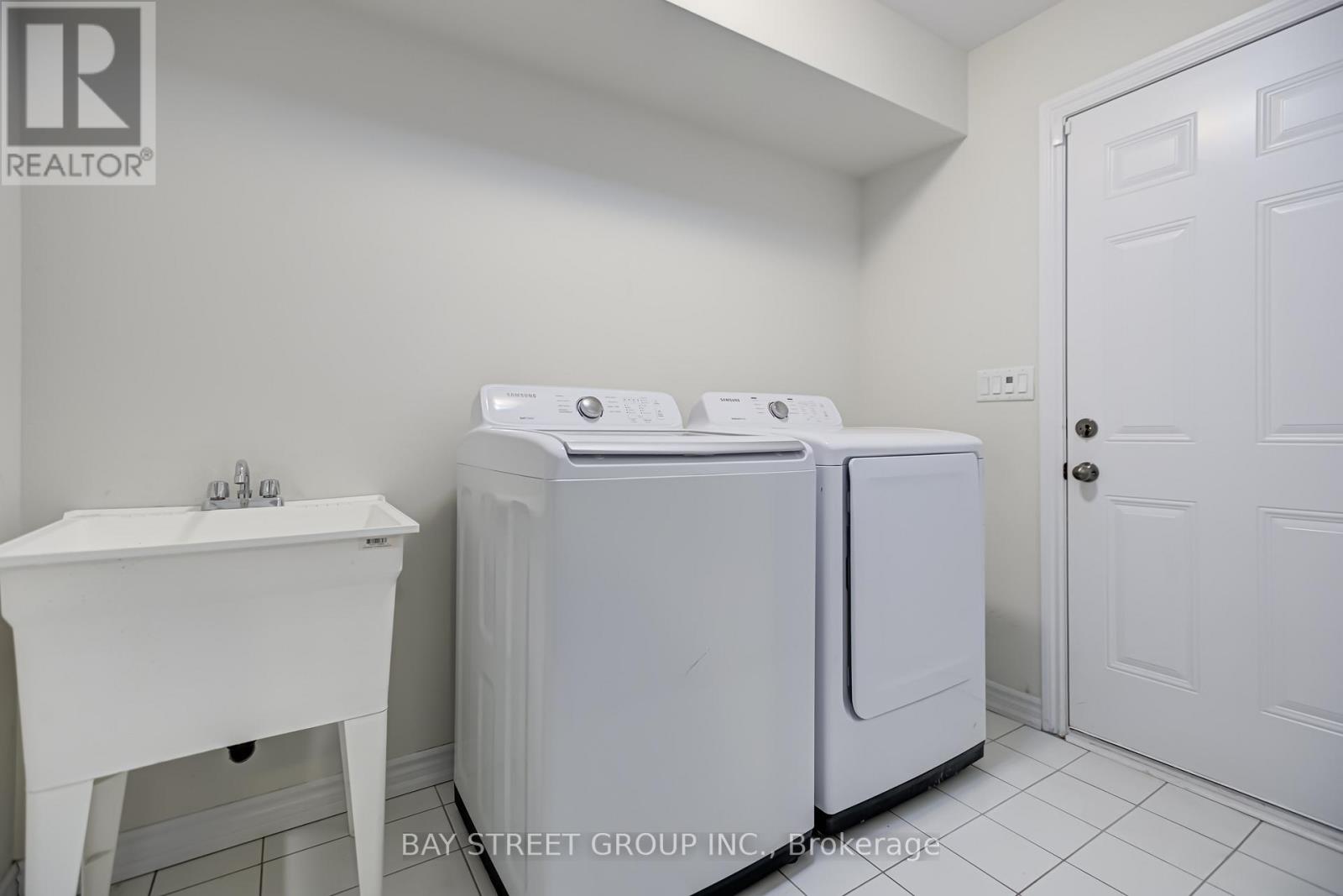 35 George Peach Avenue, Markham, Ontario  L6C 0Z2 - Photo 44 - N12425074