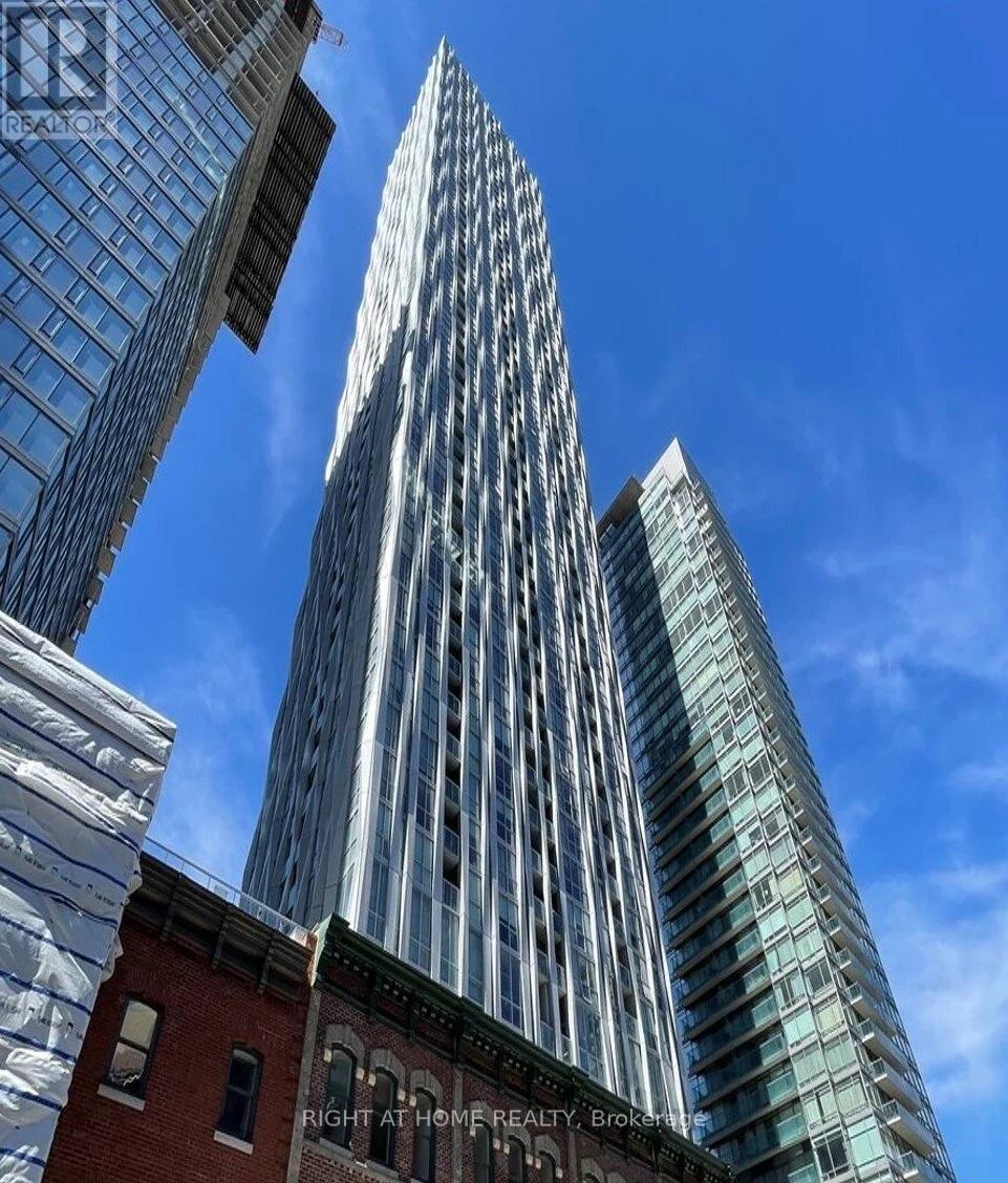 1010 - 1 Yorkville Avenue, Toronto, Ontario  M4W 0B1 - Photo 1 - C12439017