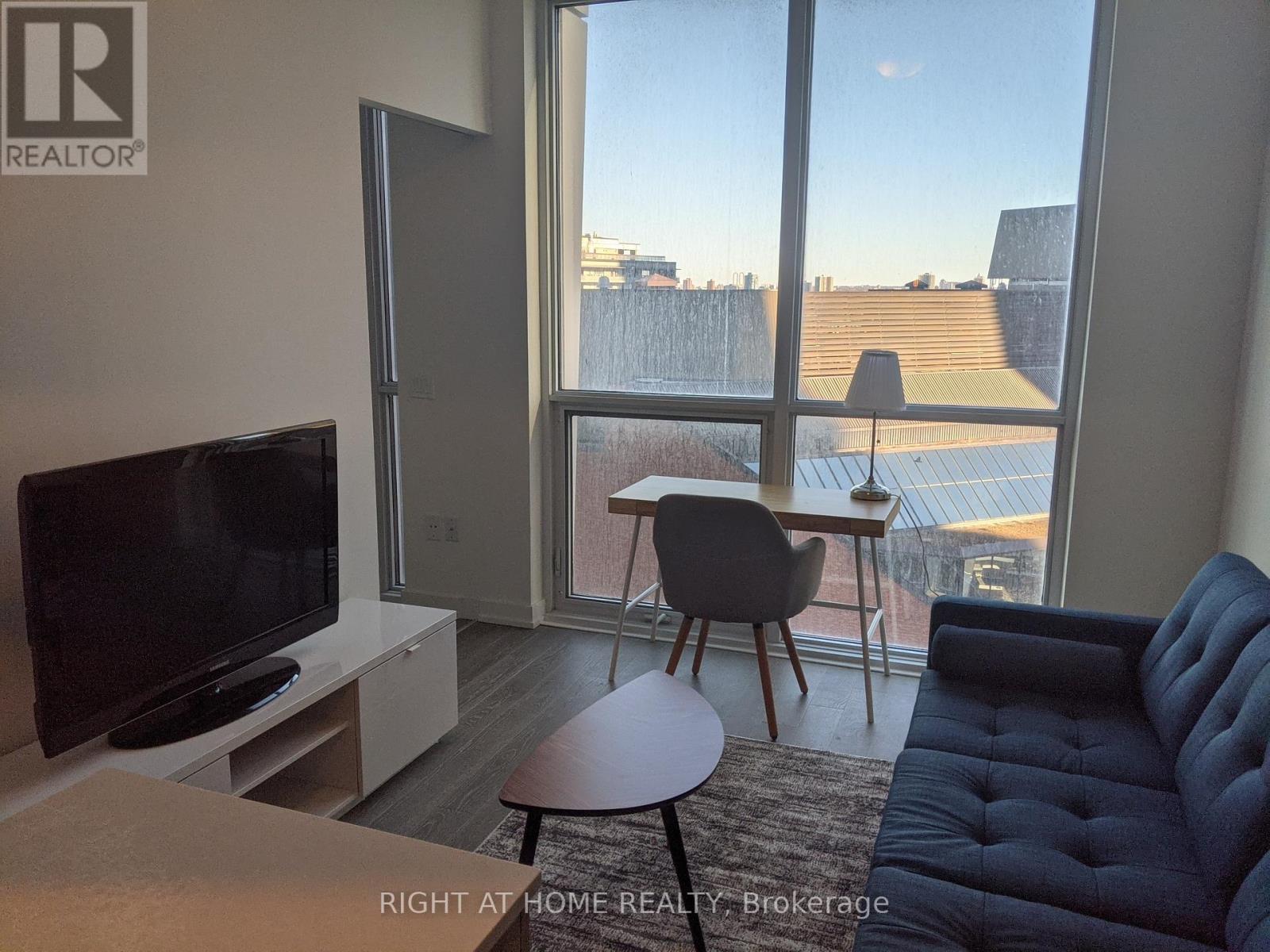 1010 - 1 Yorkville Avenue, Toronto, Ontario  M4W 0B1 - Photo 6 - C12439017