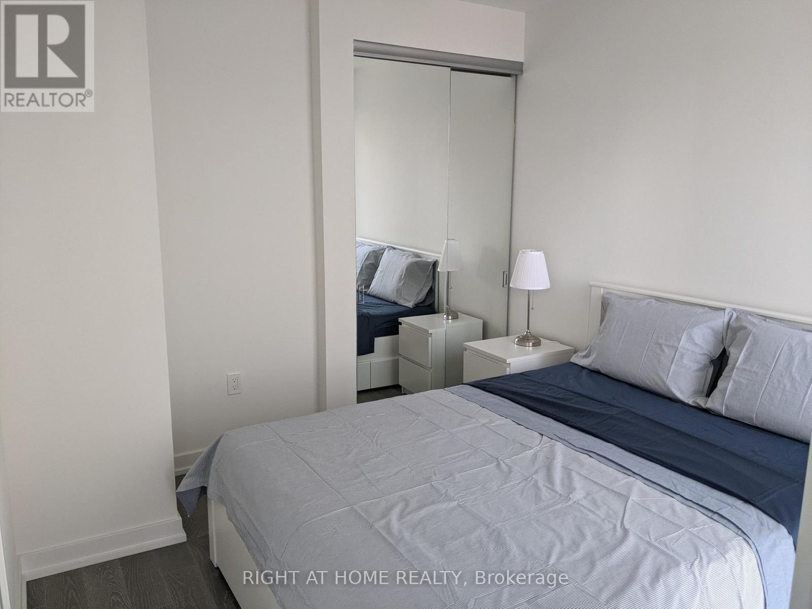 1010 - 1 Yorkville Avenue, Toronto, Ontario  M4W 0B1 - Photo 7 - C12439017