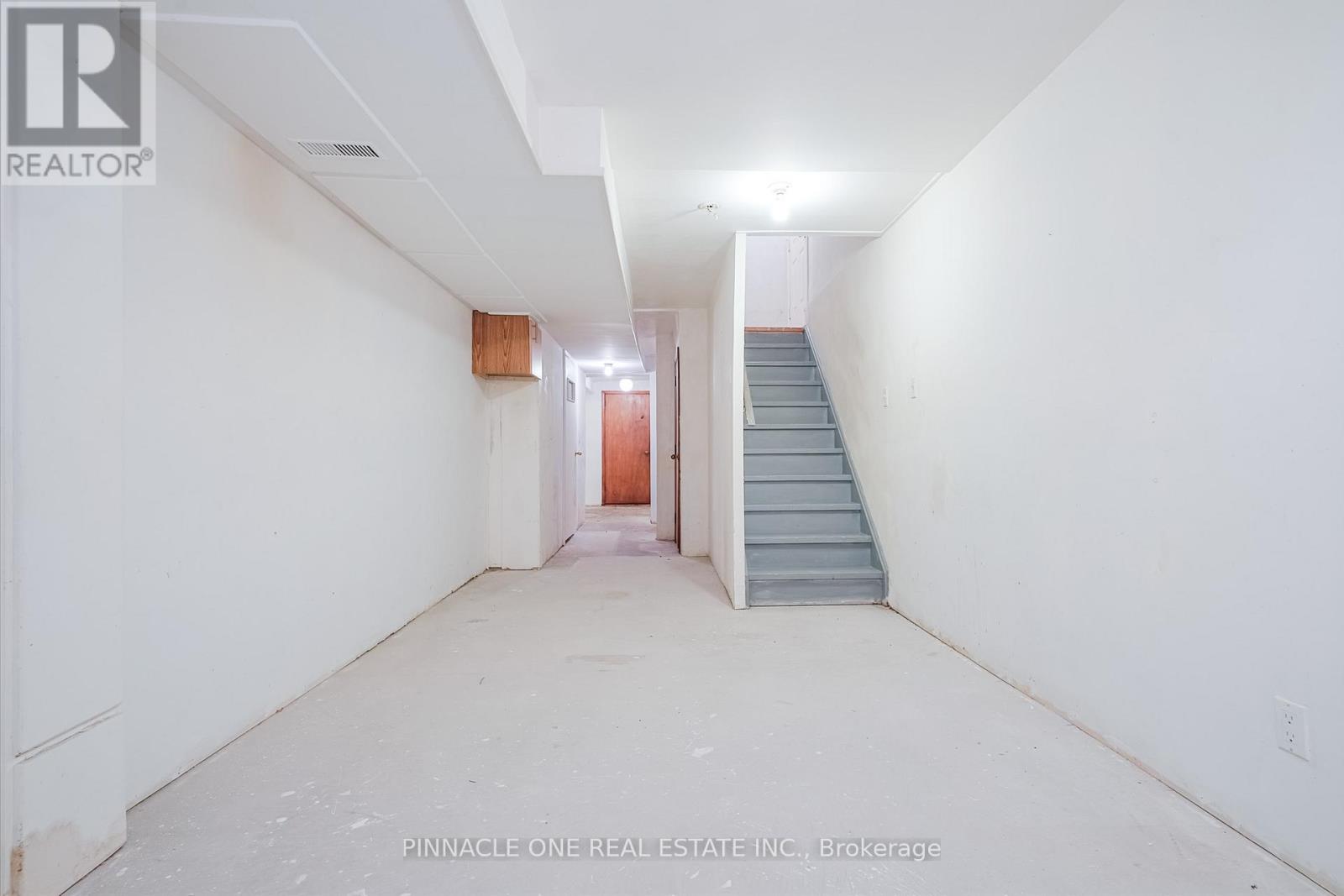 52 Vogue Street, Markham, Ontario  L3S 4G5 - Photo 34 - N12439006