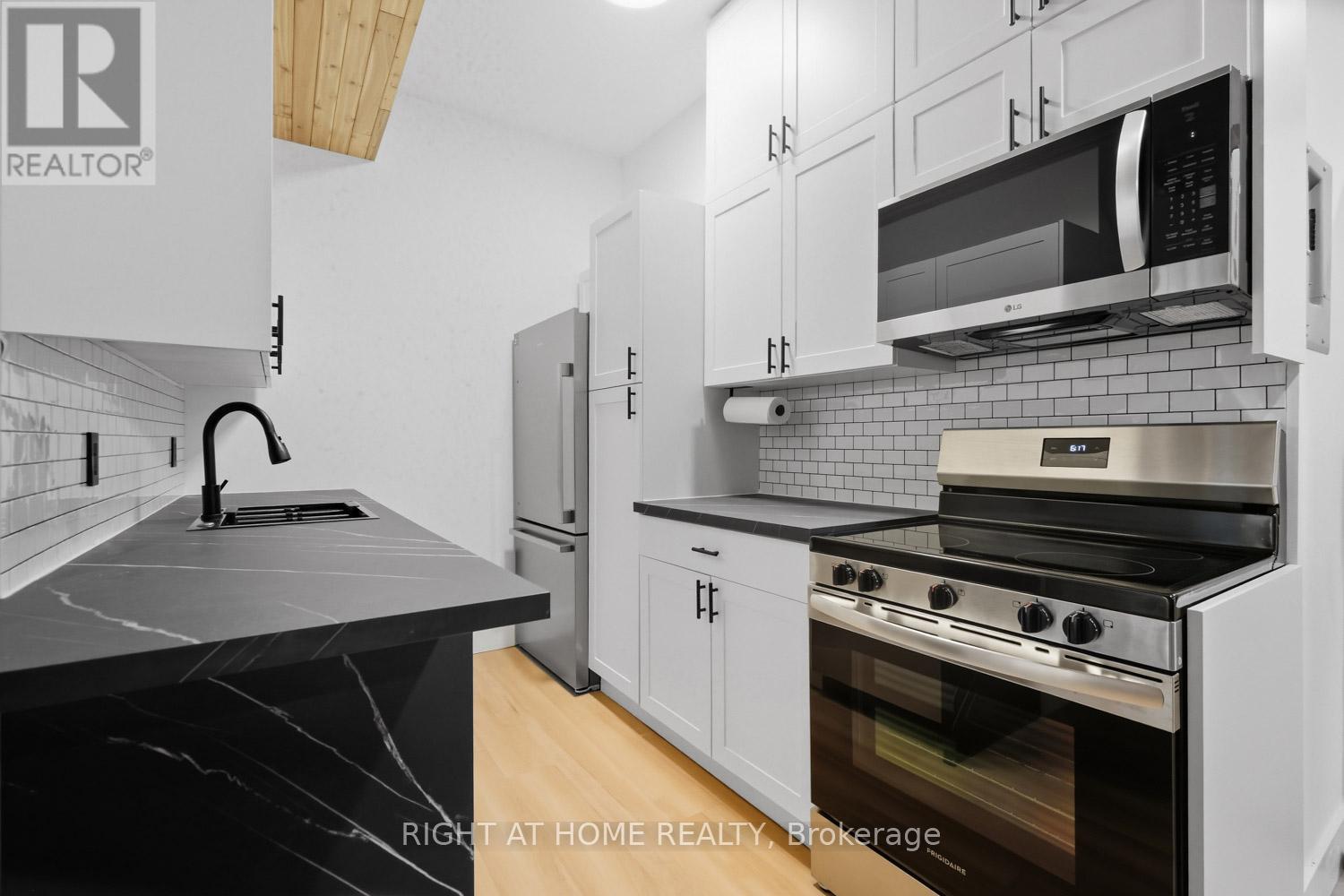 15415 Jane Street, King, Ontario  L7B 1A3 - Photo 19 - N12439023