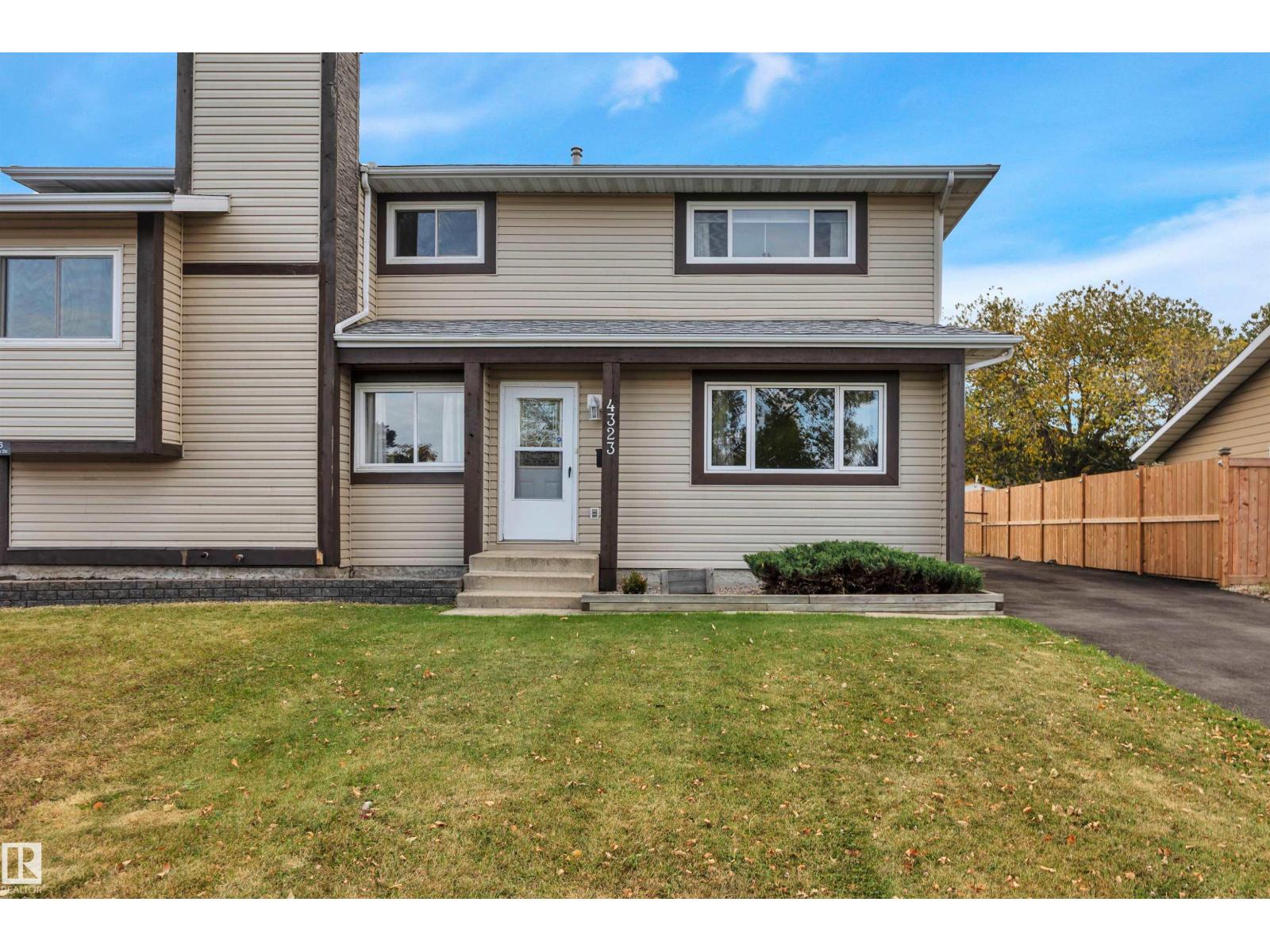 4323 South Park Dr, Leduc, Alberta  T9E 4T9 - Photo 2 - E4460340