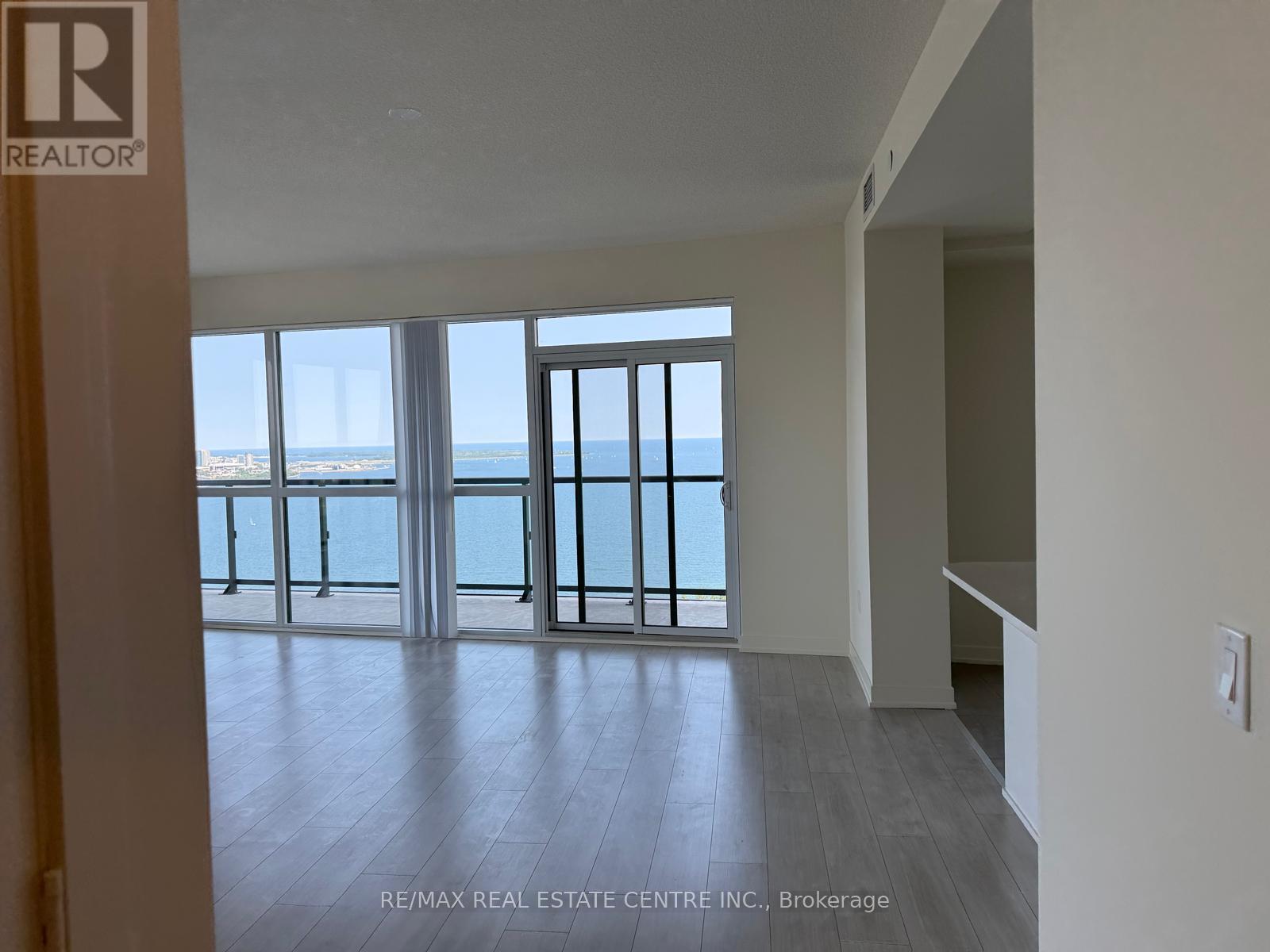 4702 - 38 Annie Craig Drive, Toronto, Ontario  M8V 0G9 - Photo 3 - W12439011