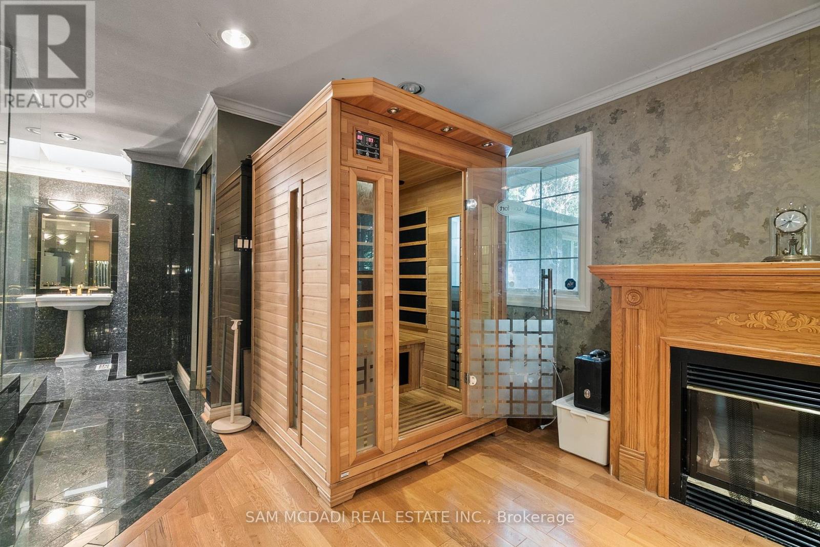 610 Kedleston Way, Mississauga, Ontario  L5H 1Y5 - Photo 24 - W12439019