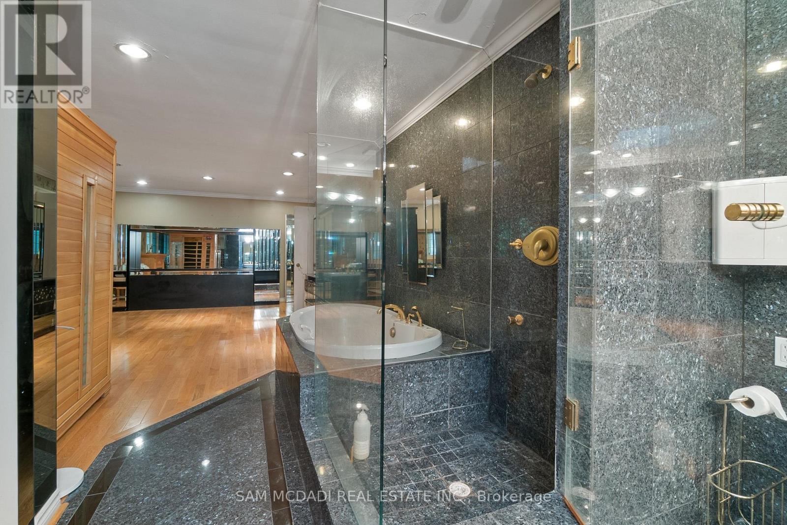 610 Kedleston Way, Mississauga, Ontario  L5H 1Y5 - Photo 27 - W12439019