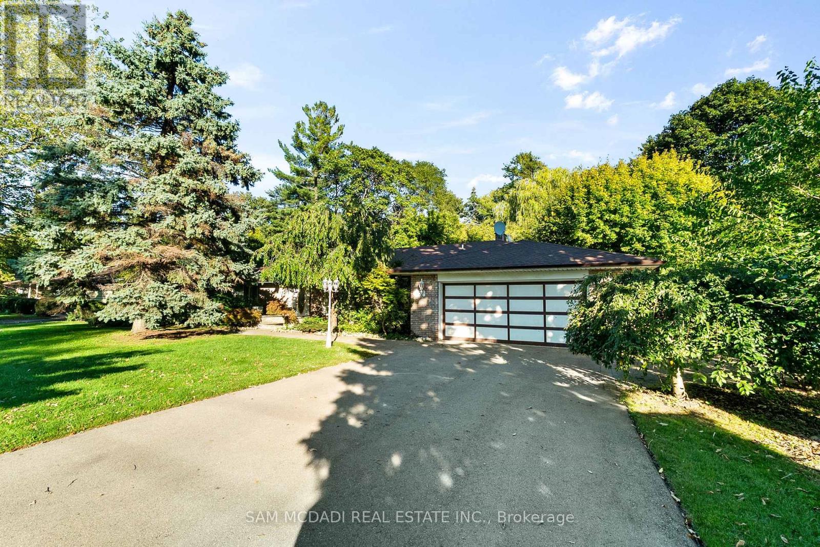 610 Kedleston Way, Mississauga, Ontario  L5H 1Y5 - Photo 44 - W12439019