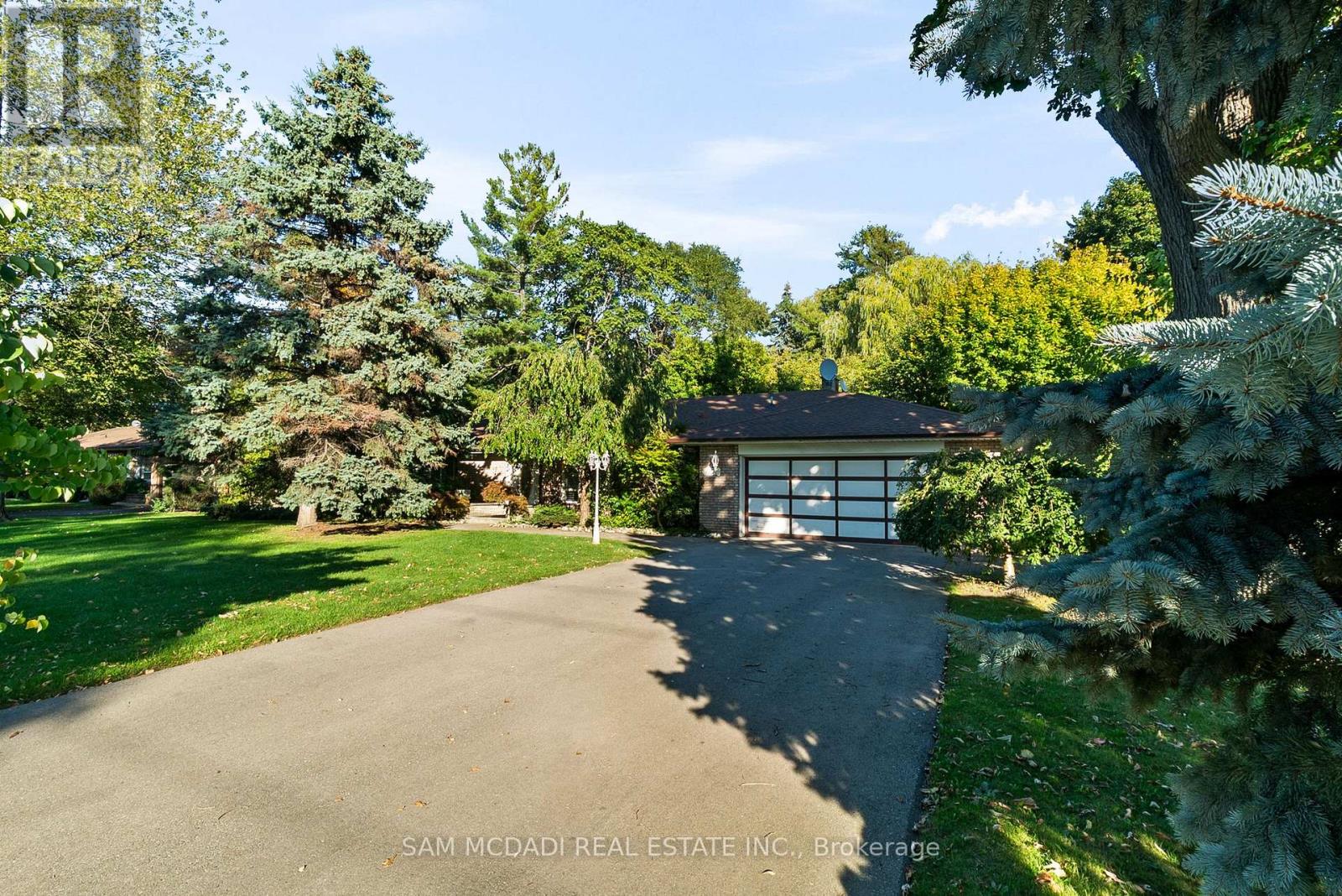 610 Kedleston Way, Mississauga, Ontario  L5H 1Y5 - Photo 45 - W12439019