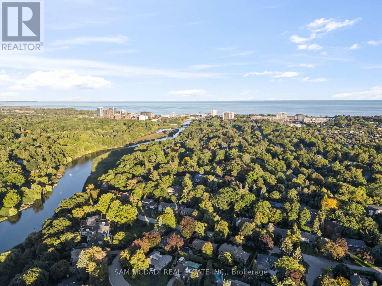 610 Kedleston Way, Mississauga, Ontario  L5H 1Y5 - Photo 6 - W12439019
