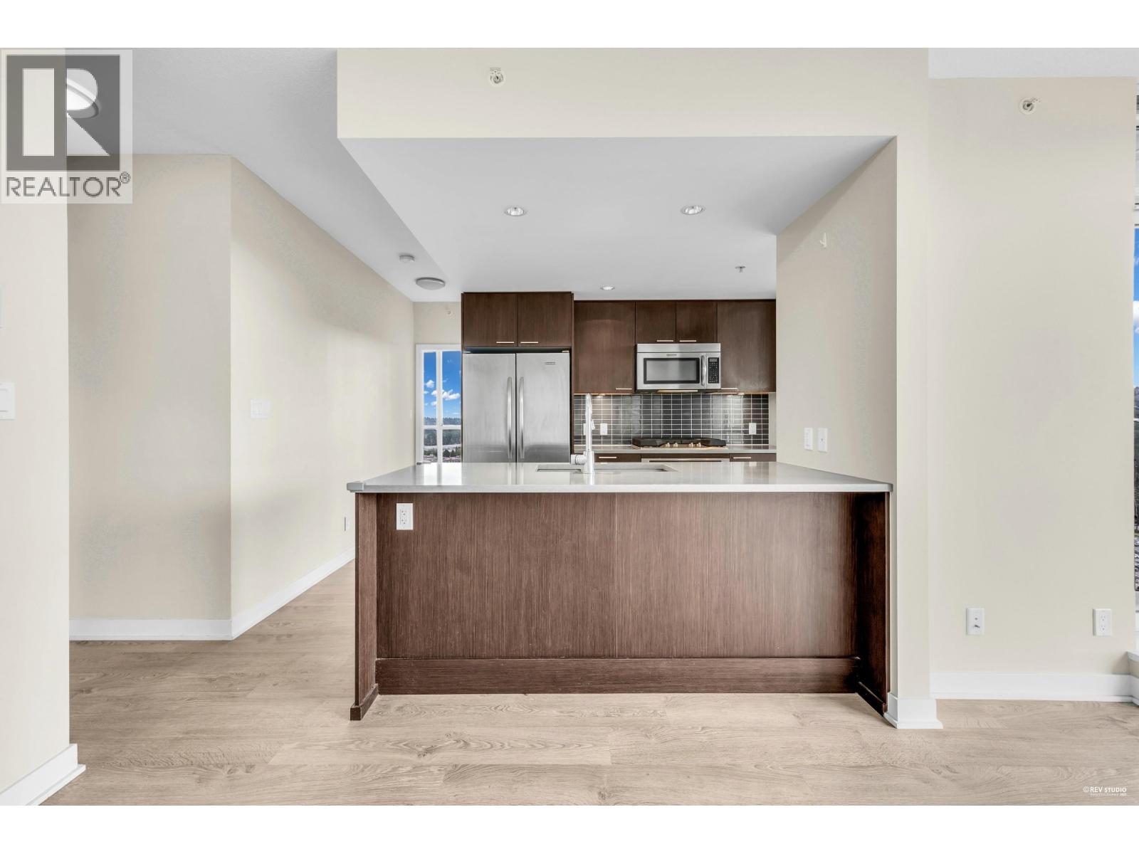 2307 2975 Atlantic Avenue, Coquitlam, British Columbia  V3B 0C5 - Photo 3 - R3035052