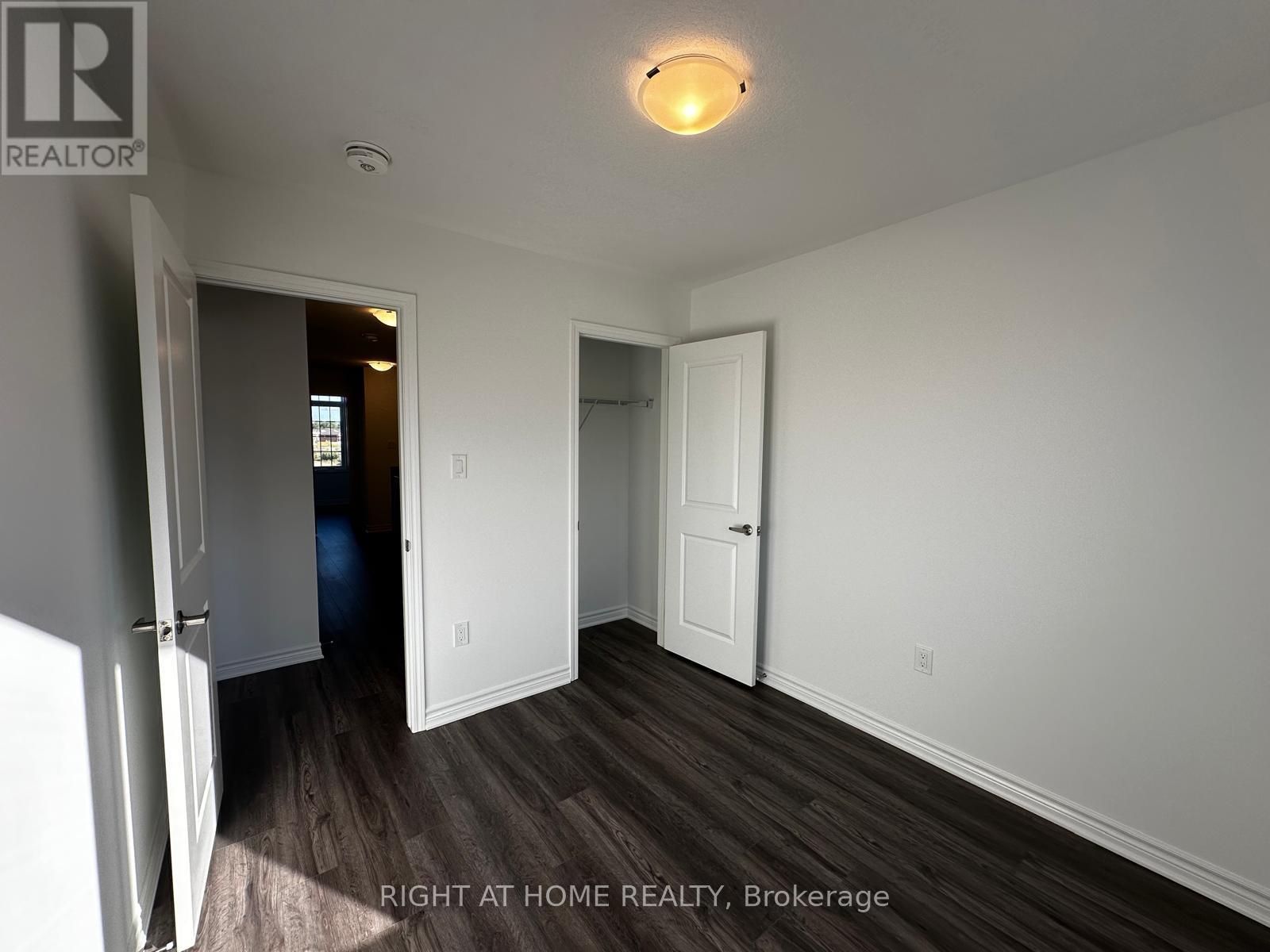 349 Millstone Street, Kitchener, Ontario  N2R 0V4 - Photo 10 - X12439021