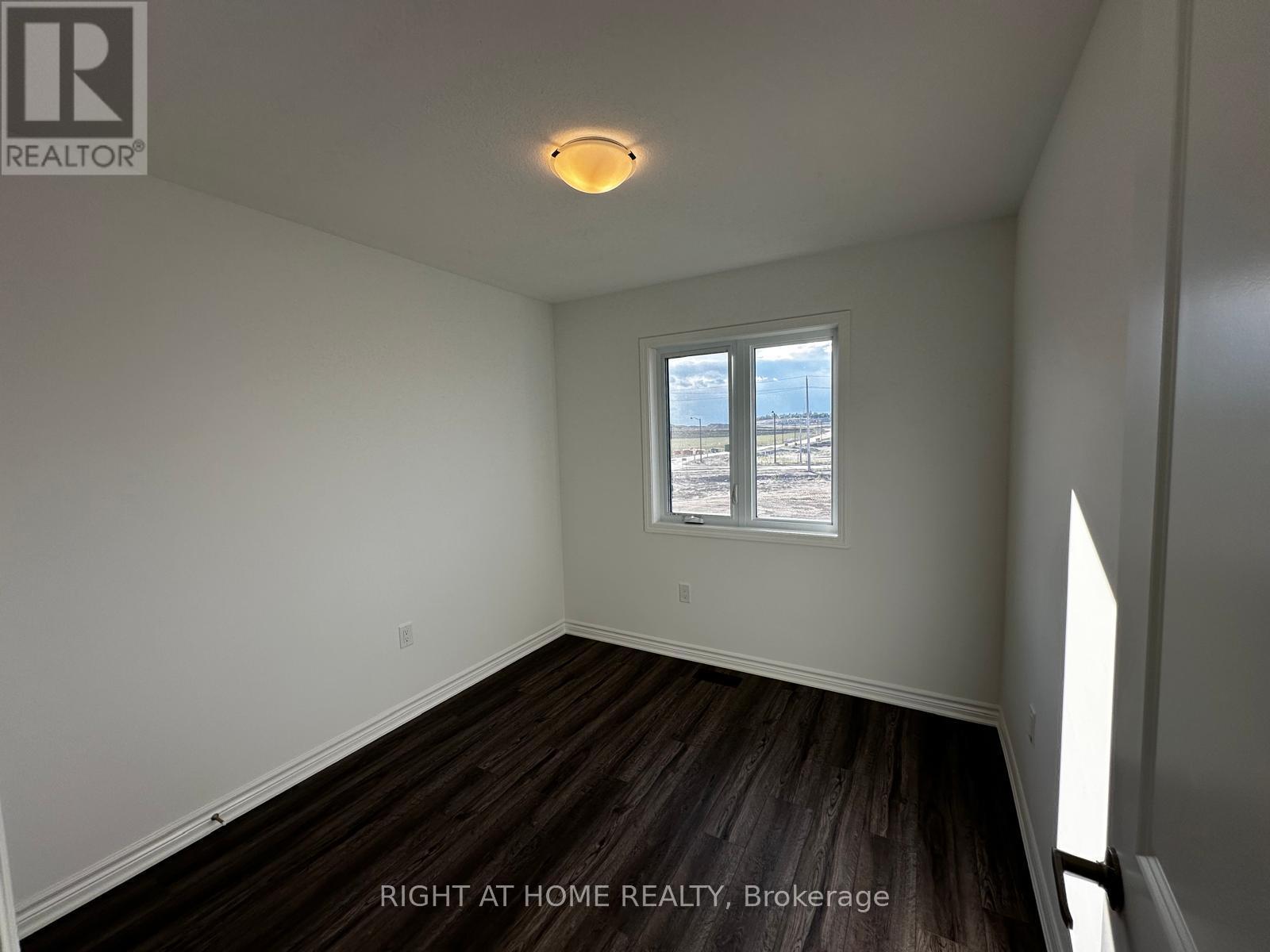 349 Millstone Street, Kitchener, Ontario  N2R 0V4 - Photo 19 - X12439021