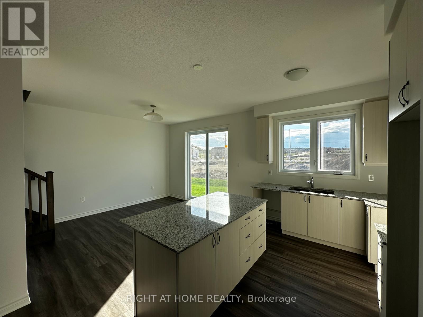 349 Millstone Street, Kitchener, Ontario  N2R 0V4 - Photo 20 - X12439021