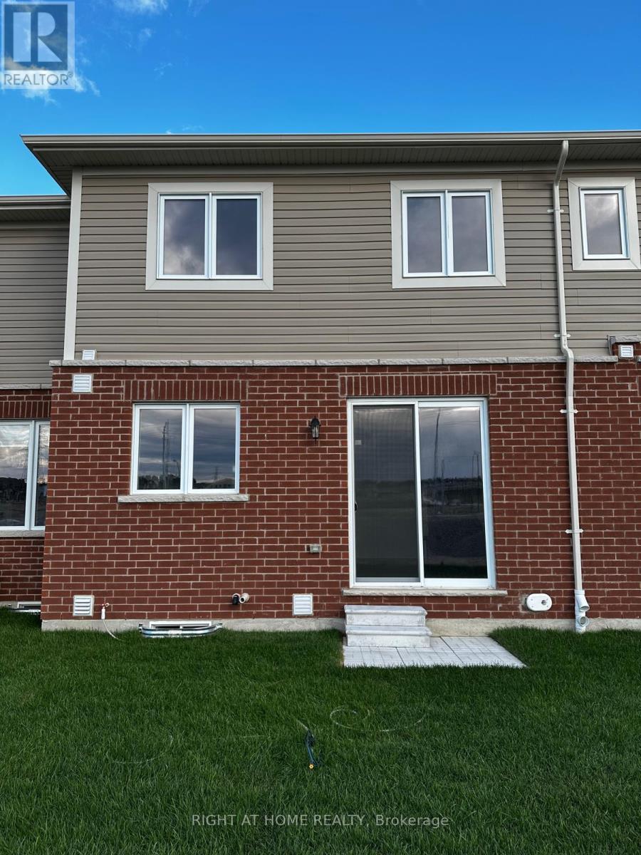 349 Millstone Street, Kitchener, Ontario  N2R 0V4 - Photo 25 - X12439021