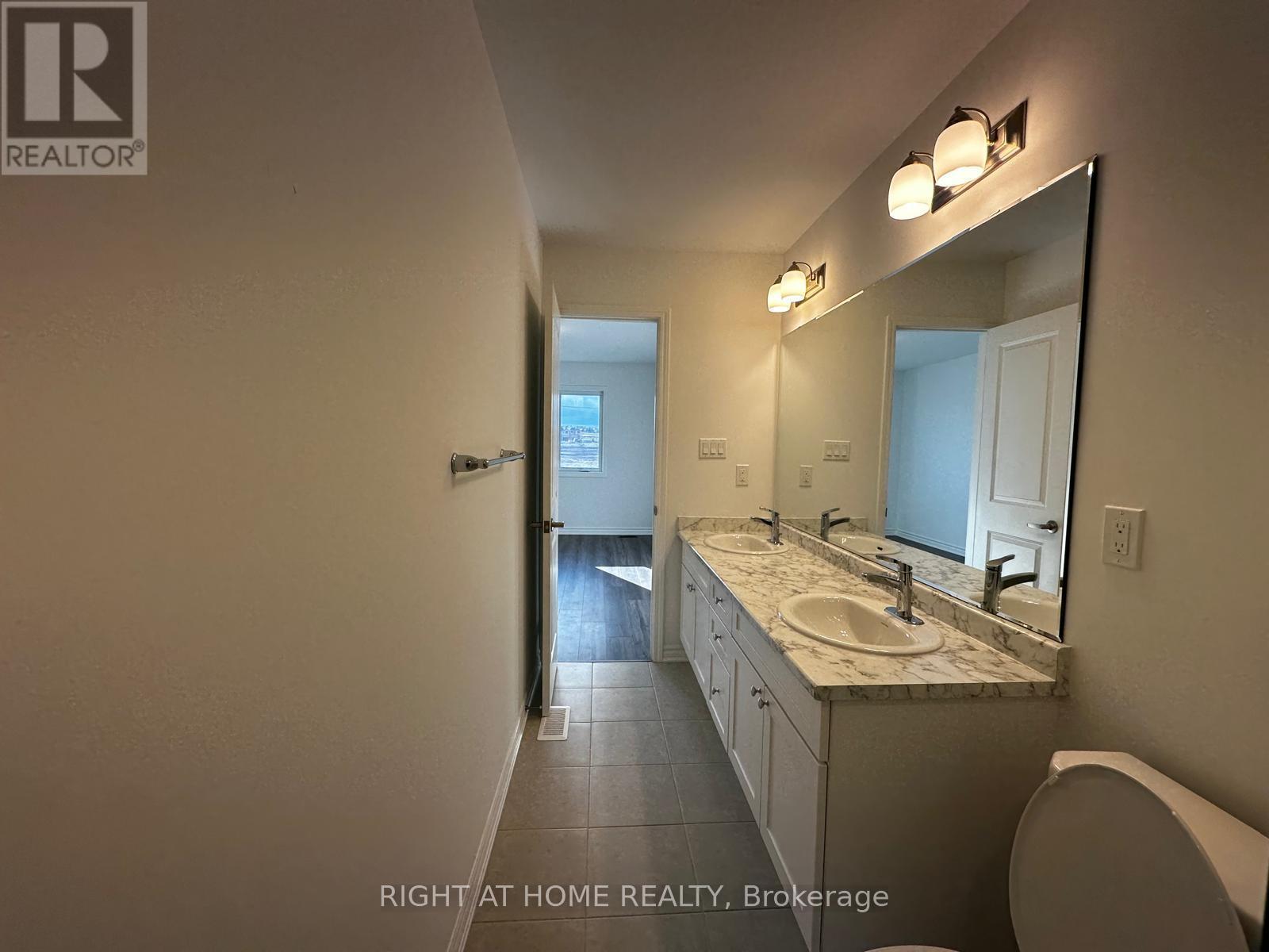 349 Millstone Street, Kitchener, Ontario  N2R 0V4 - Photo 26 - X12439021