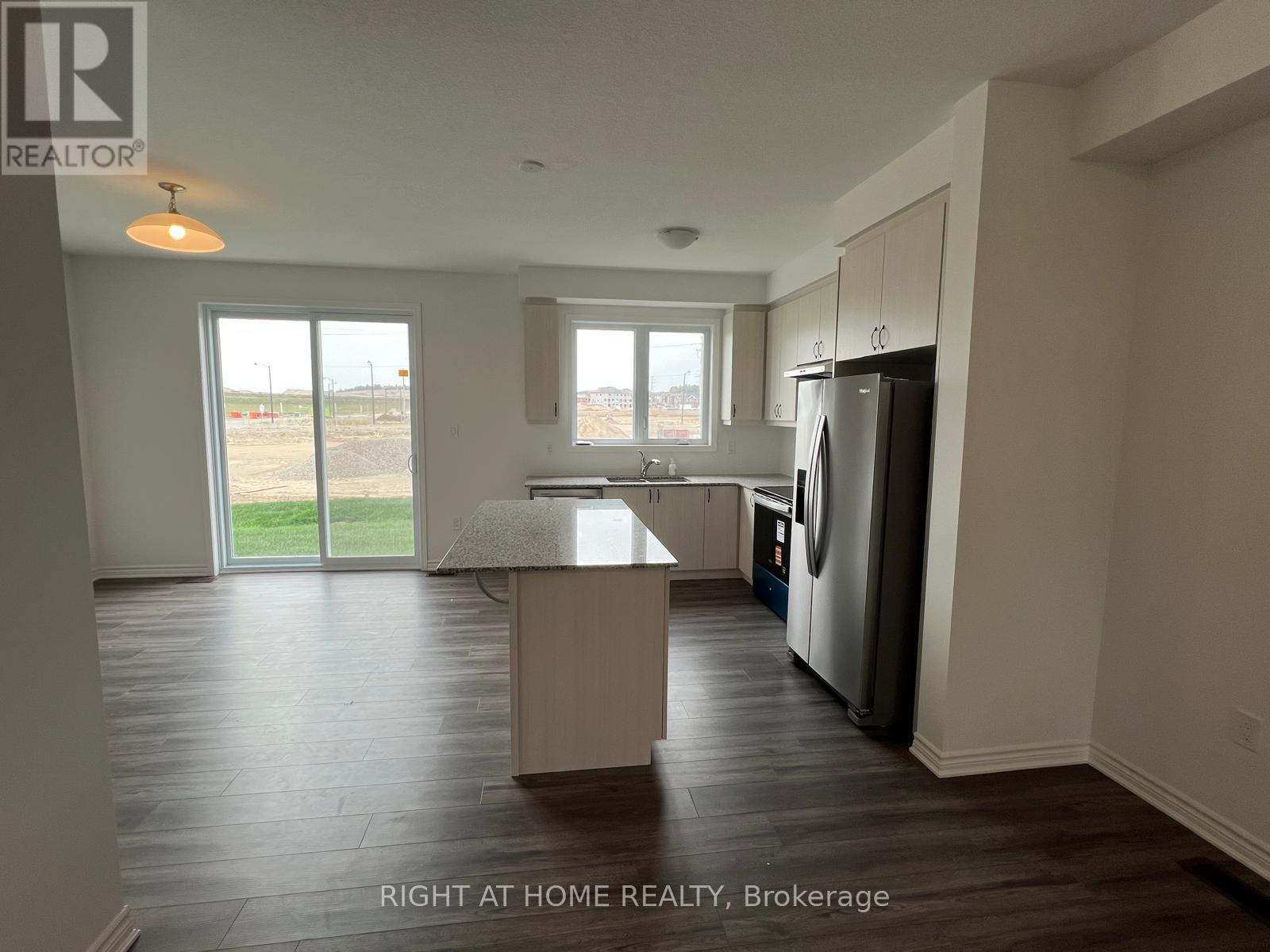 349 Millstone Street, Kitchener, Ontario  N2R 0V4 - Photo 27 - X12439021