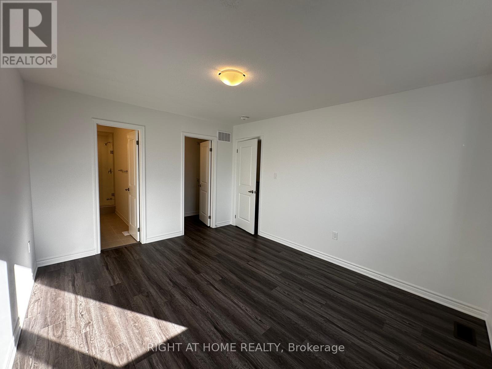 349 Millstone Street, Kitchener, Ontario  N2R 0V4 - Photo 6 - X12439021