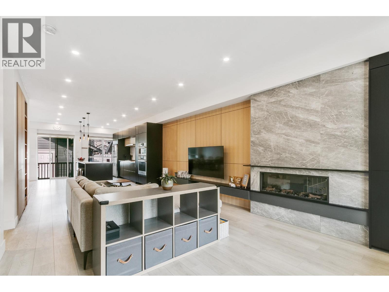 251 Jensen Street, New Westminster, British Columbia  V3M 0E7 - Photo 8 - R3053870
