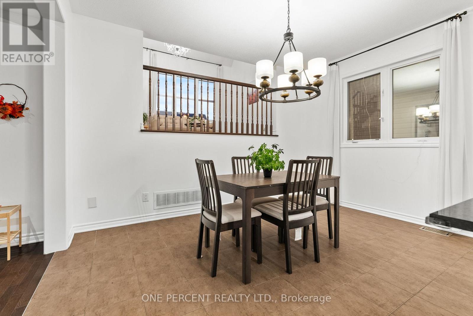 358 Meadowbreeze Drive, Ottawa, Ontario  K2M 0K3 - Photo 13 - X12439028