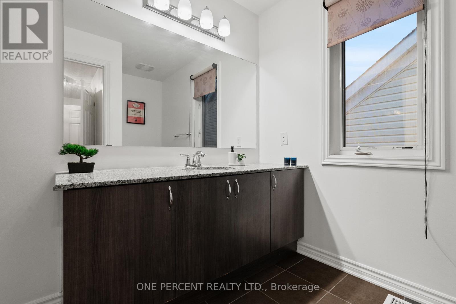 358 Meadowbreeze Drive, Ottawa, Ontario  K2M 0K3 - Photo 35 - X12439028