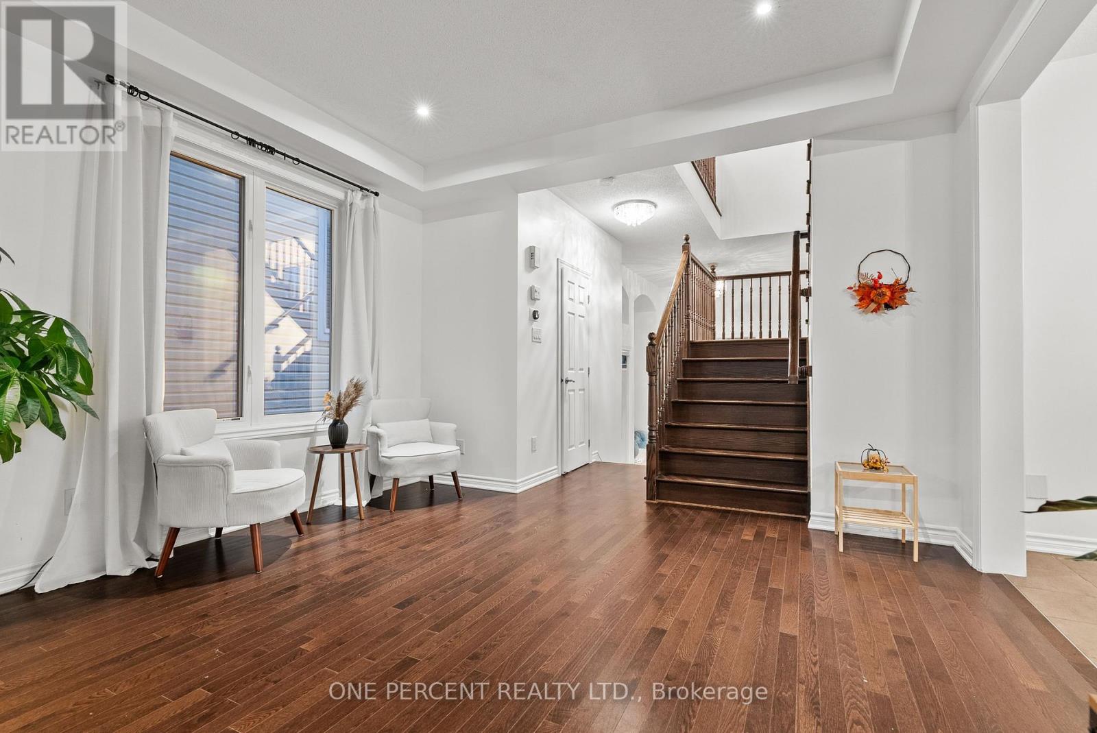 358 Meadowbreeze Drive, Ottawa, Ontario  K2M 0K3 - Photo 8 - X12439028