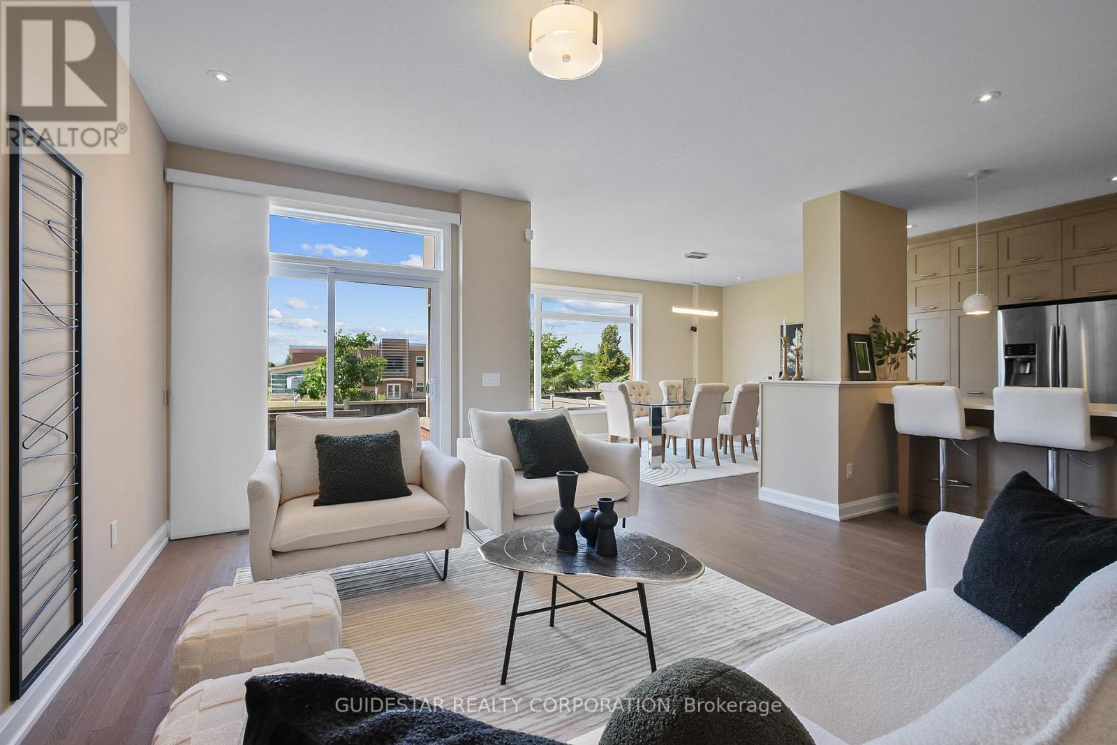620 Bridleglen Crescent, Ottawa, Ontario  K2M 0H1 - Photo 3 - X12439032
