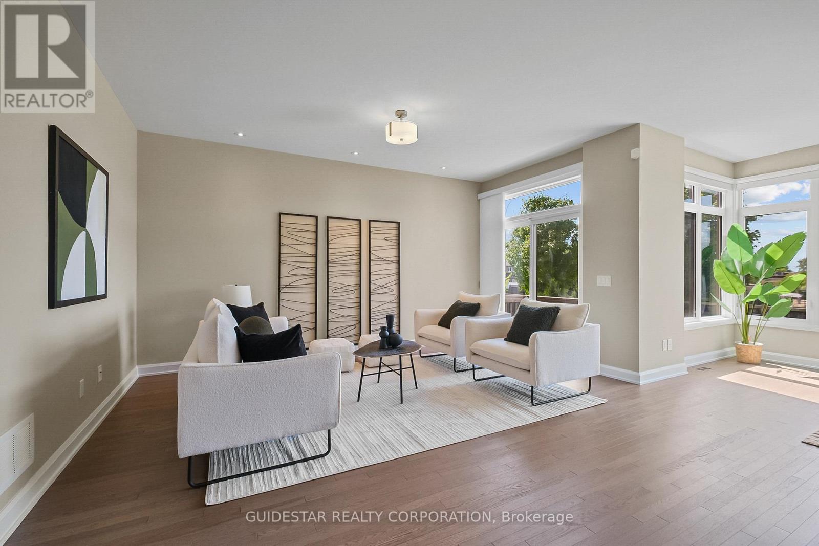 620 Bridleglen Crescent, Ottawa, Ontario  K2M 0H1 - Photo 5 - X12439032