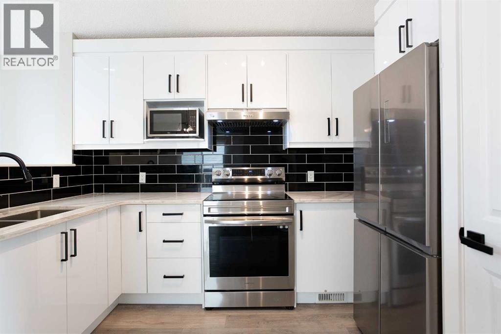 125 Martinpark Way Ne, Calgary, Alberta  T3J 3M8 - Photo 8 - A2244104