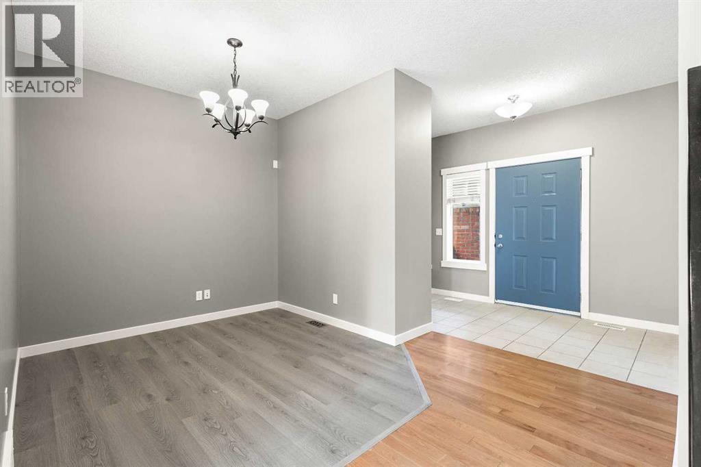 9 Panamount Street, Calgary, Alberta  T3K 0H2 - Photo 5 - A2259406
