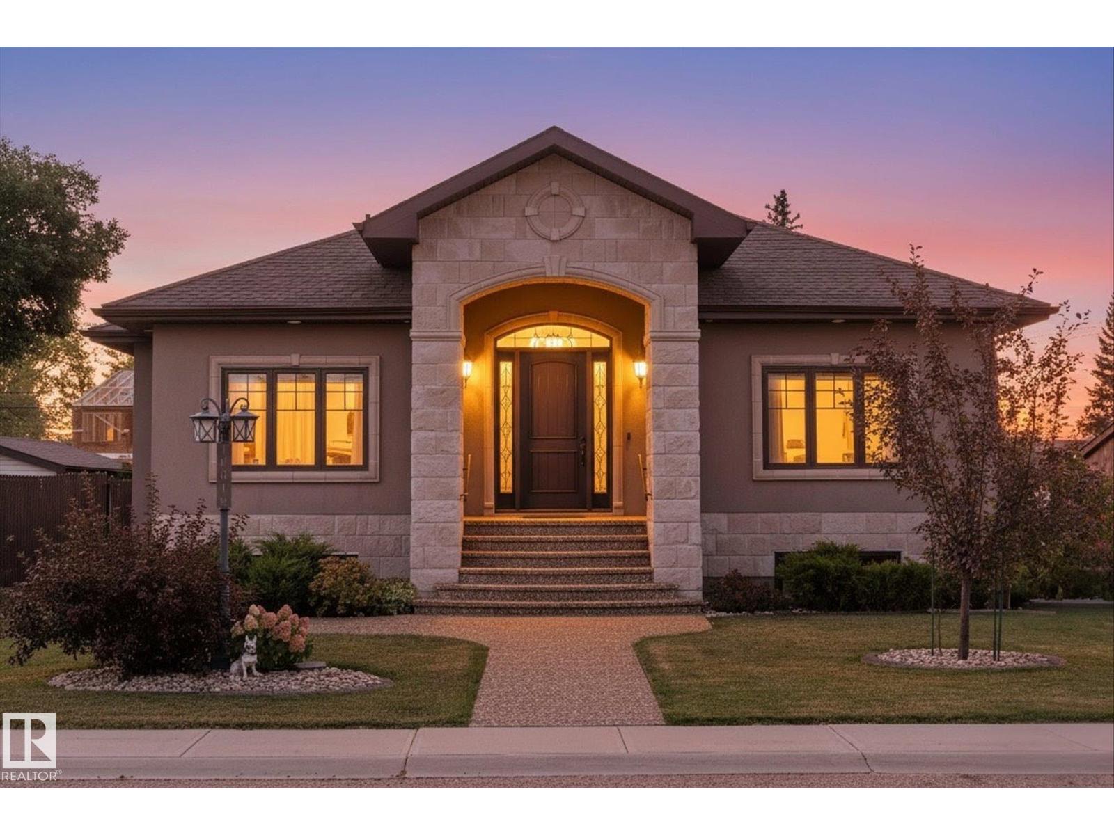 10516 158 St Nw, Edmonton, Alberta  T5P 2Y6 - Photo 1 - E4460345
