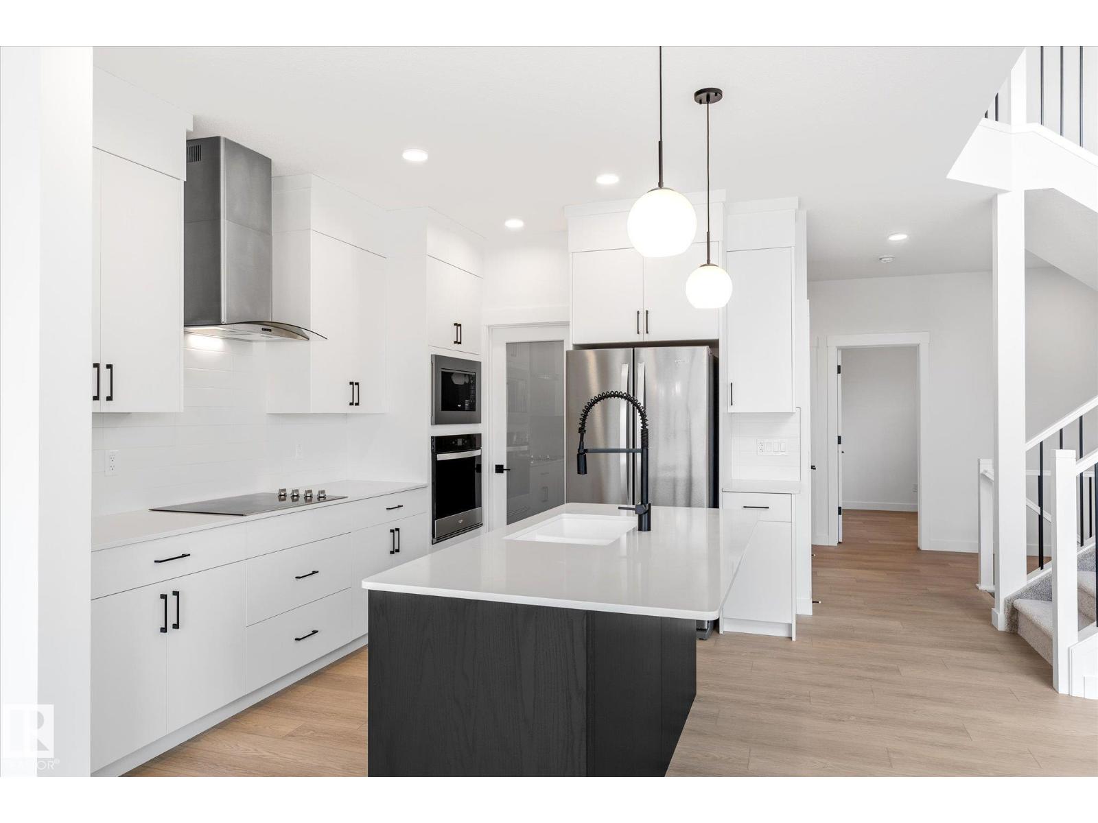 22607 89 Av Nw, Edmonton, Alberta  T5T 7W8 - Photo 3 - E4460347