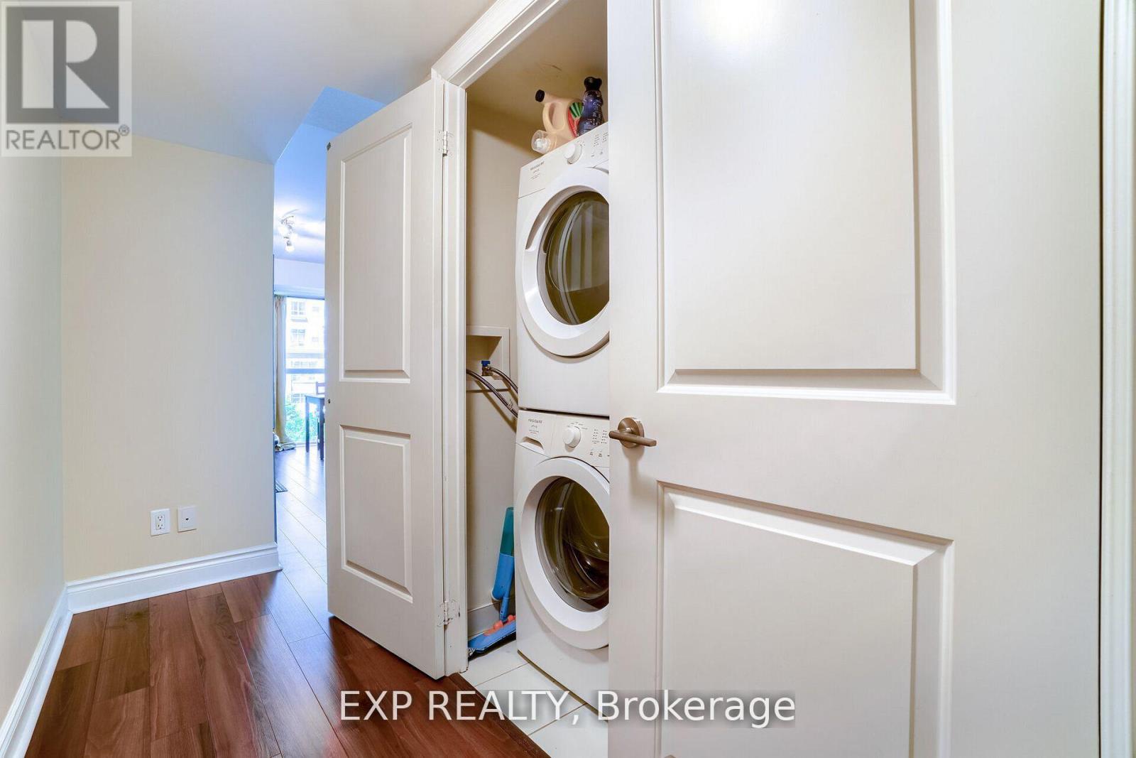 308 - 28 Ted Rogers Way, Toronto, Ontario  M4Y 2W7 - Photo 35 - C12439027