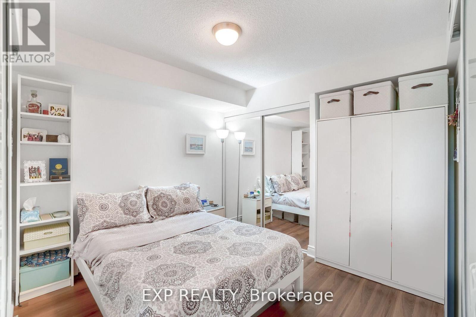308 - 28 Ted Rogers Way, Toronto, Ontario  M4Y 2W7 - Photo 38 - C12439027