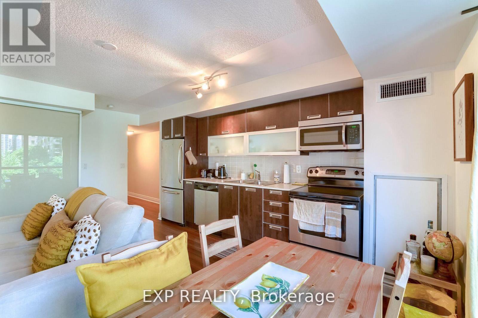 308 - 28 Ted Rogers Way, Toronto, Ontario  M4Y 2W7 - Photo 7 - C12439027