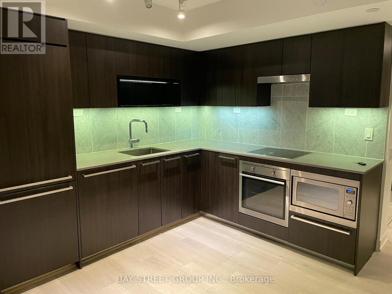 602 - 70 Queens Wharf Road, Toronto, Ontario  M5V 0J2 - Photo 6 - C12439031