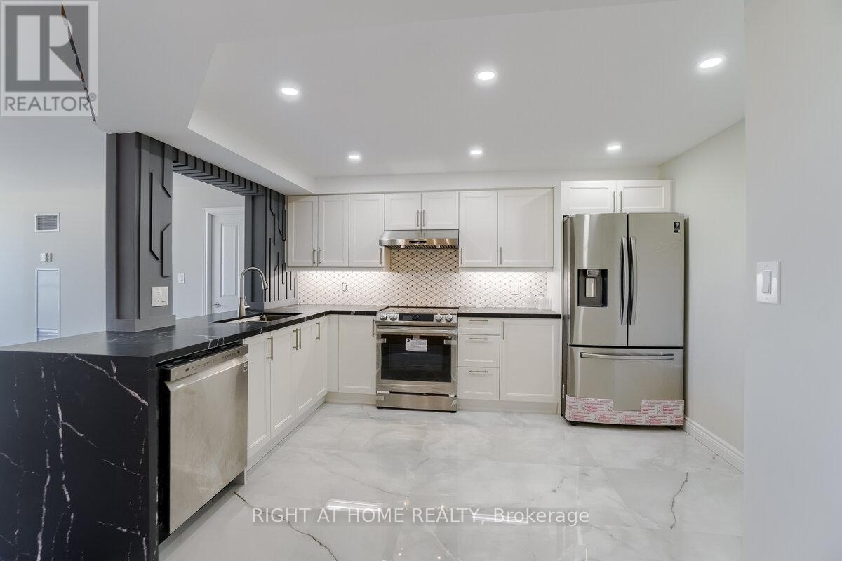 618 - 3181 Bayview Avenue, Toronto, Ontario  M2K 2Y2 - Photo 8 - C12439040