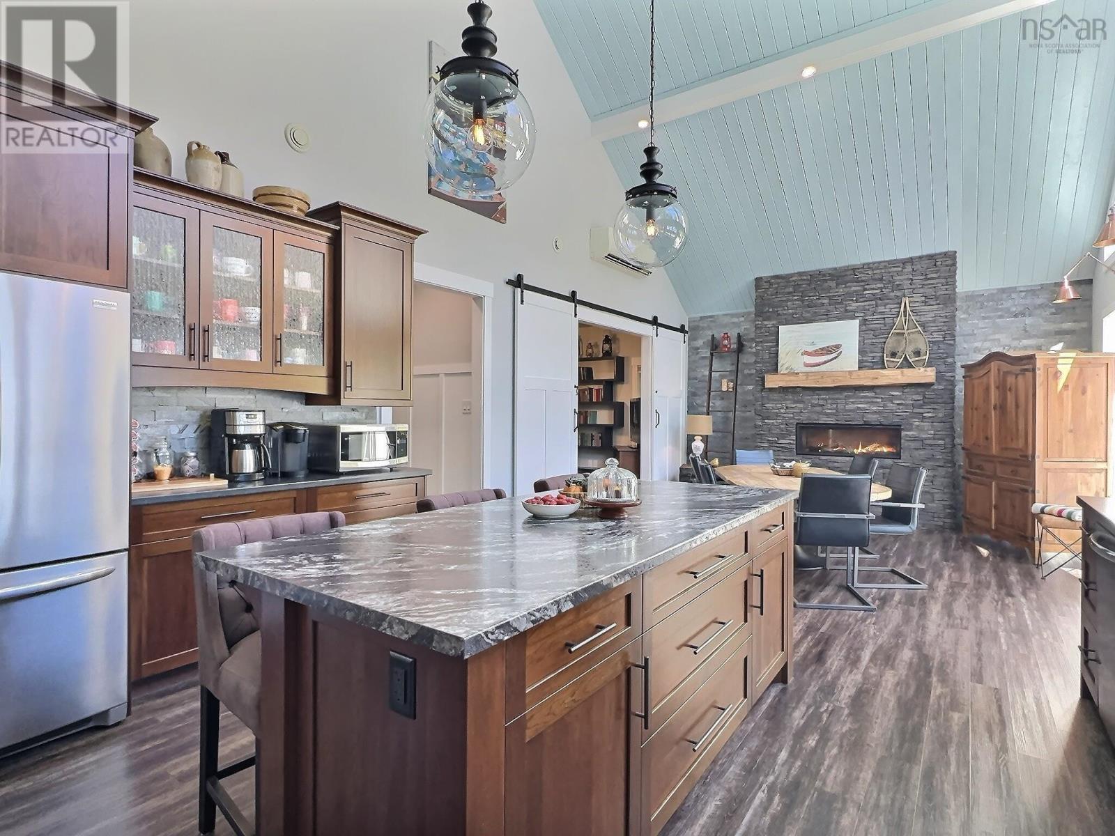 100 Lake Shore Drive, Great Village, Nova Scotia  B0M 1L0 - Photo 4 - 202524805