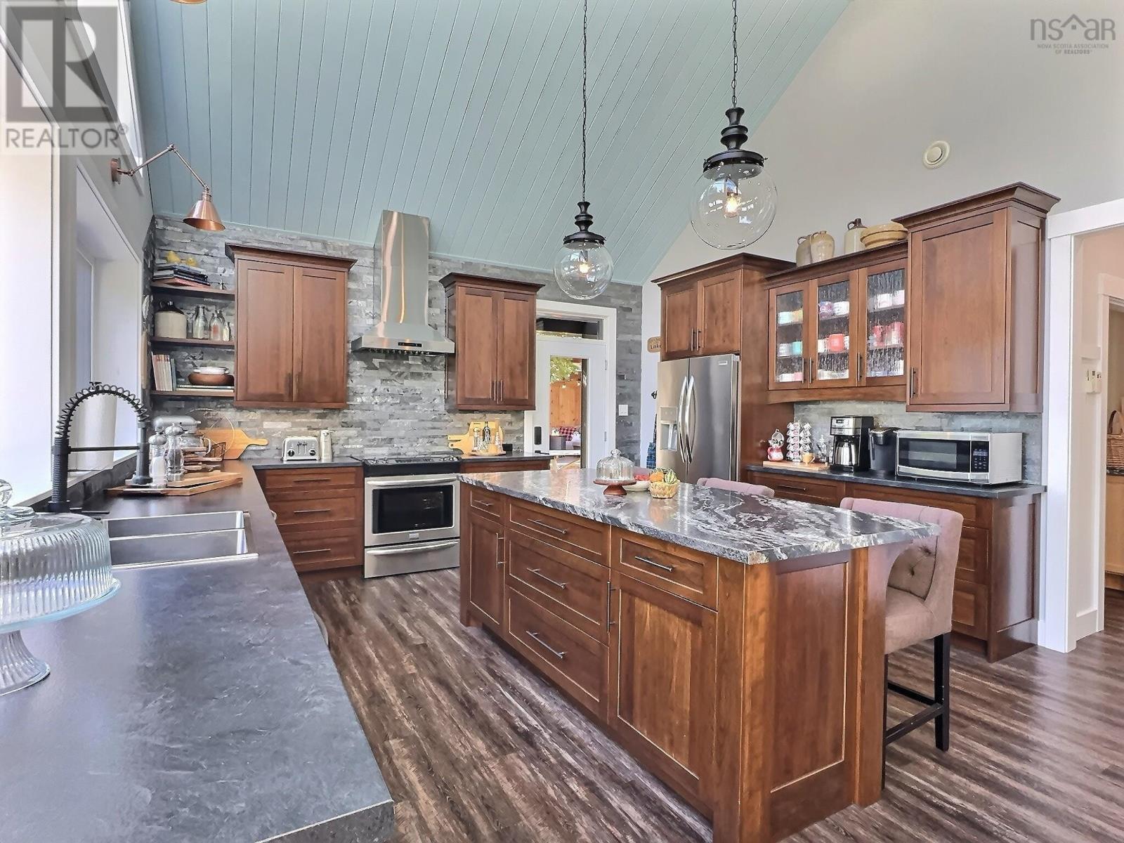 100 Lake Shore Drive, Great Village, Nova Scotia  B0M 1L0 - Photo 5 - 202524805