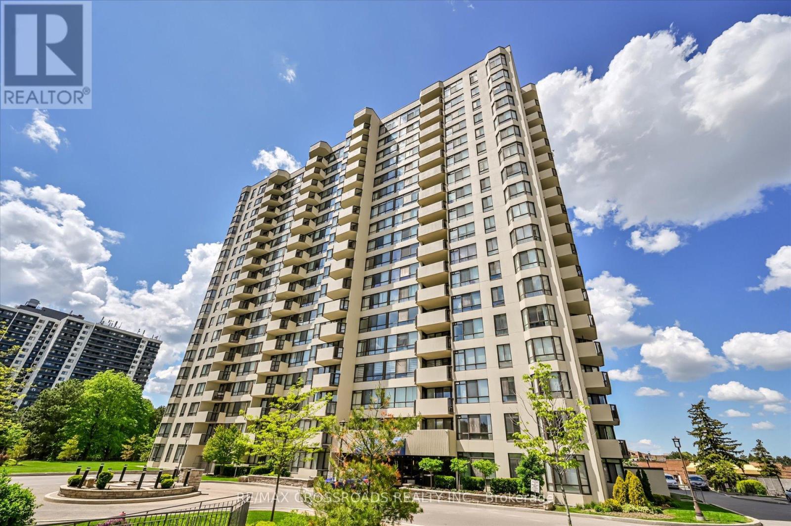 604 - 275 Bamburgh Circle, Toronto, Ontario  M1W 3X4 - Photo 1 - E12439035