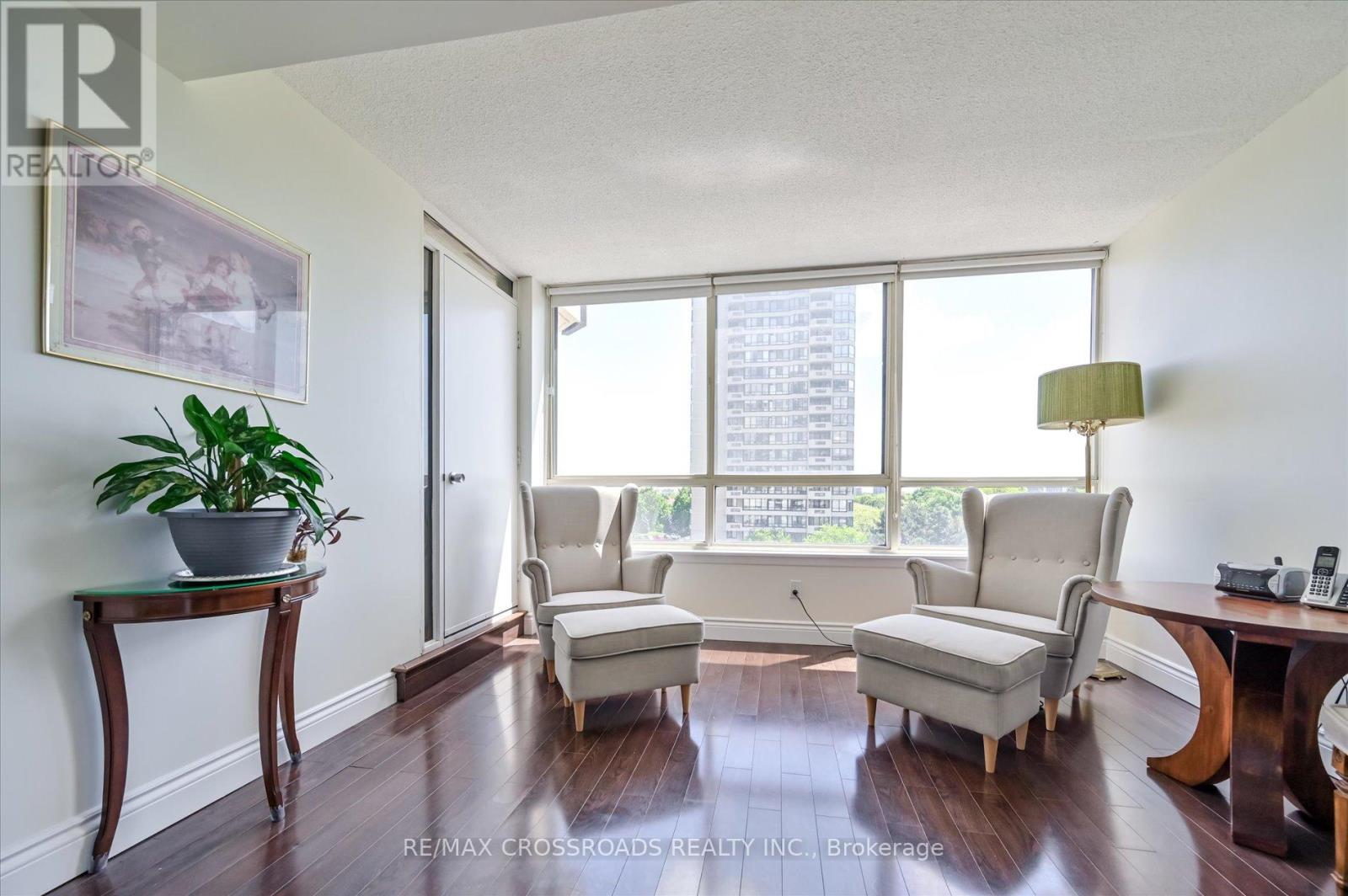 604 - 275 Bamburgh Circle, Toronto, Ontario  M1W 3X4 - Photo 11 - E12439035