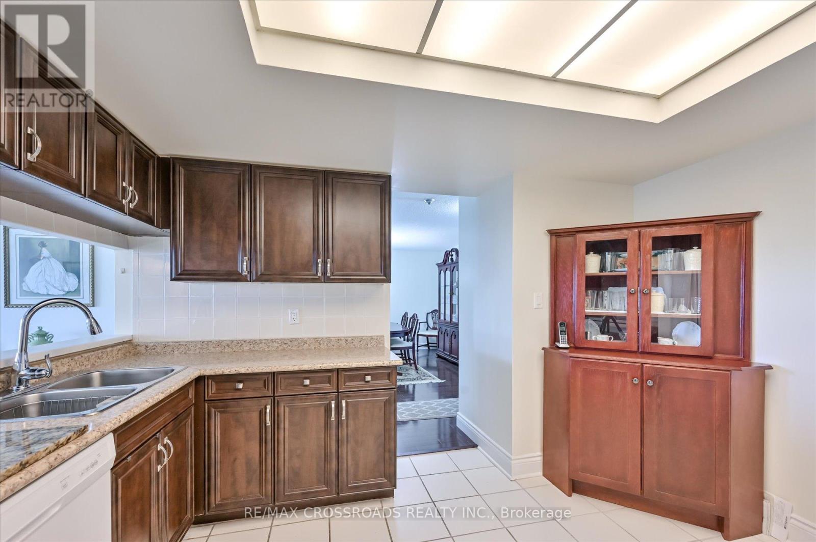 604 - 275 Bamburgh Circle, Toronto, Ontario  M1W 3X4 - Photo 14 - E12439035