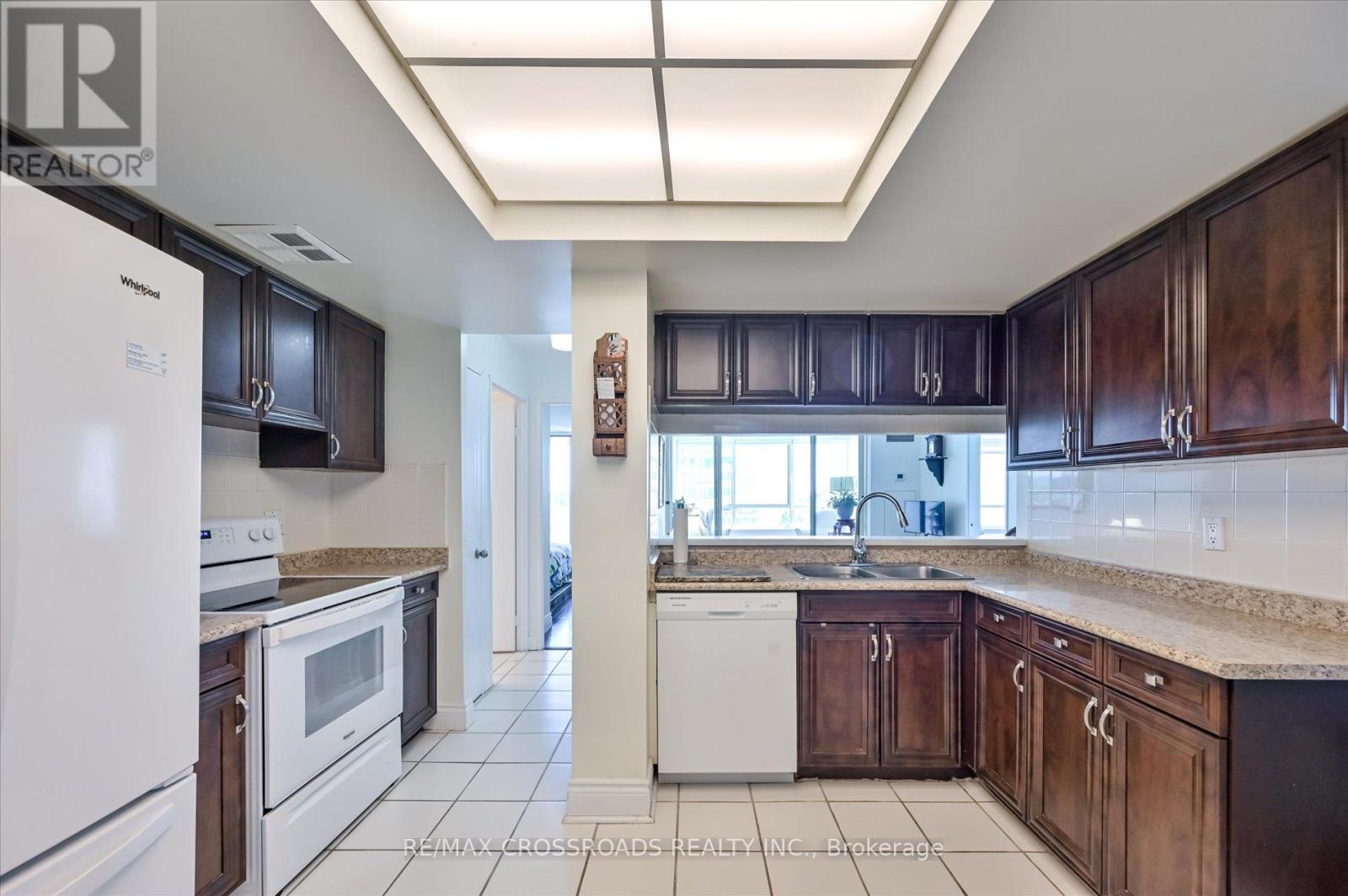 604 - 275 Bamburgh Circle, Toronto, Ontario  M1W 3X4 - Photo 15 - E12439035