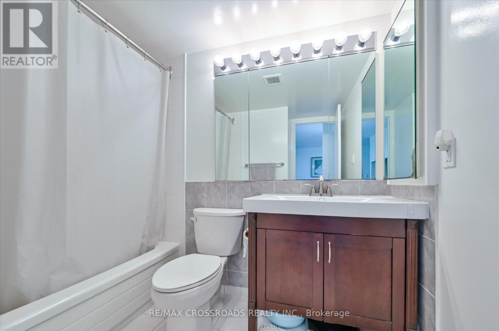 604 - 275 Bamburgh Circle, Toronto, Ontario  M1W 3X4 - Photo 21 - E12439035