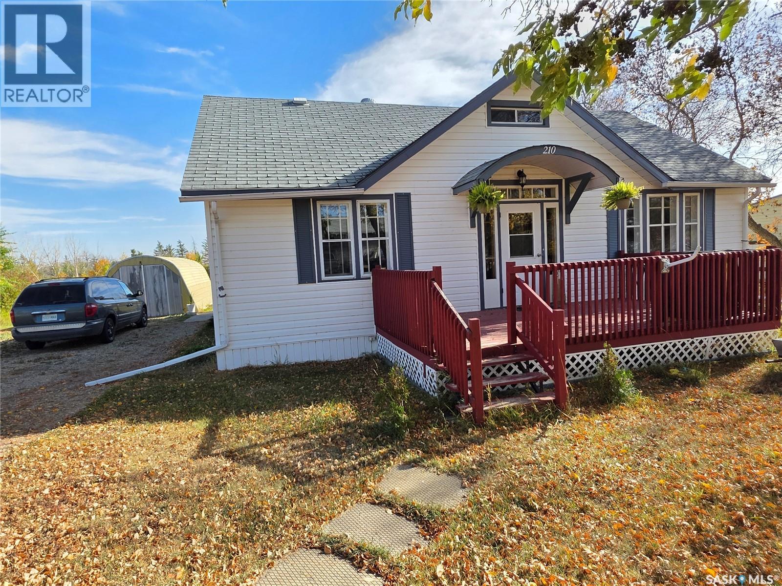 210 2nd Street S, Cabri, Saskatchewan  S0N 0J0 - Photo 1 - SK019865