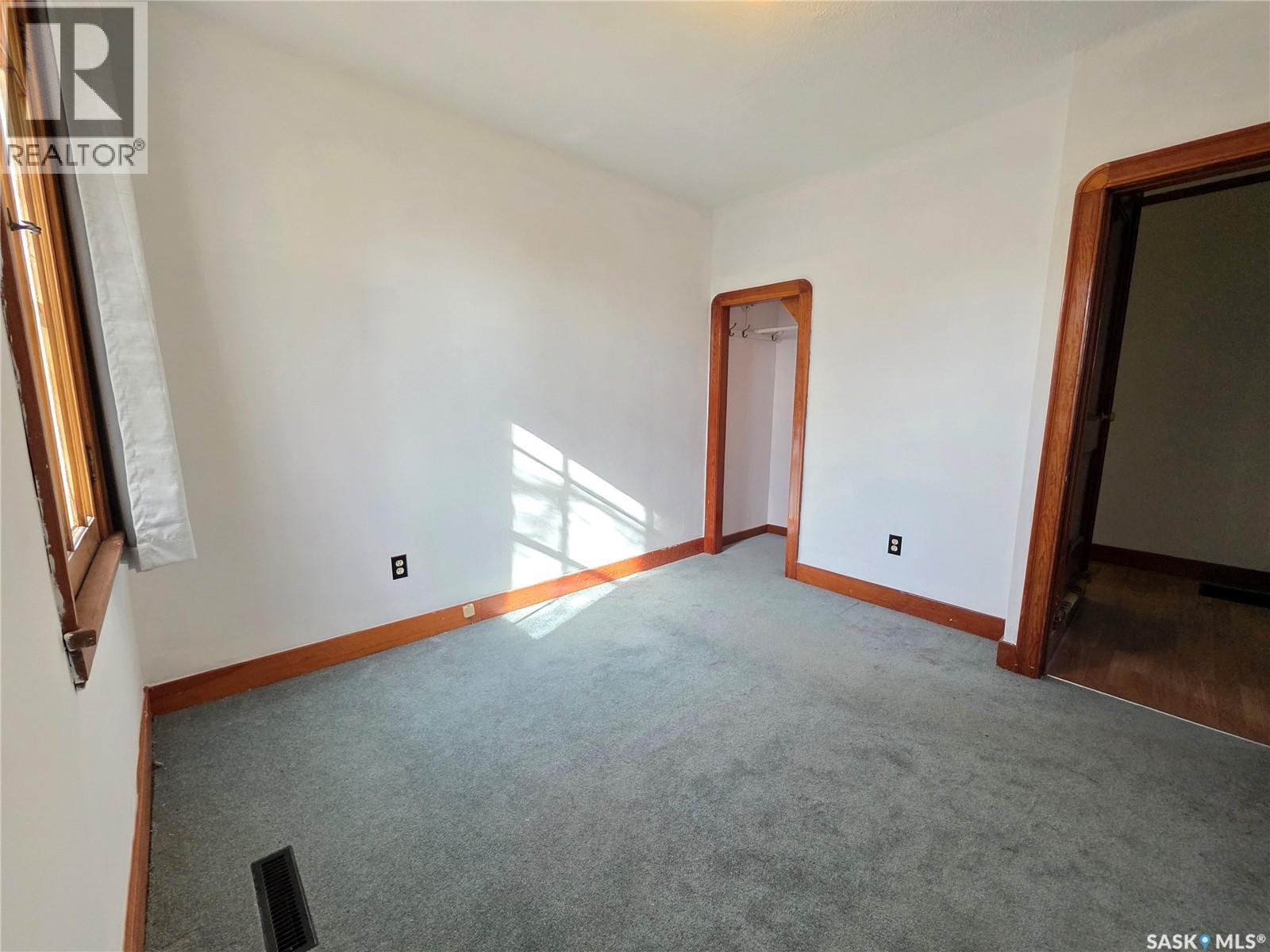 210 2nd Street S, Cabri, Saskatchewan  S0N 0J0 - Photo 17 - SK019865