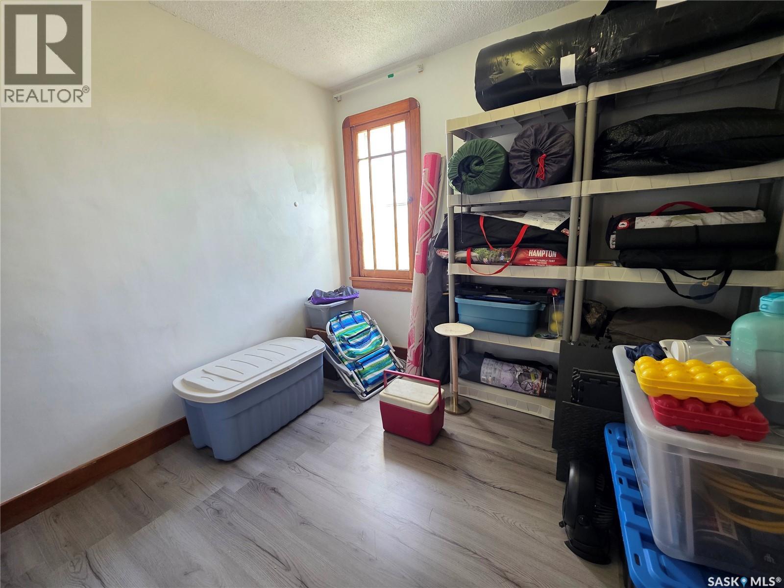 210 2nd Street S, Cabri, Saskatchewan  S0N 0J0 - Photo 20 - SK019865
