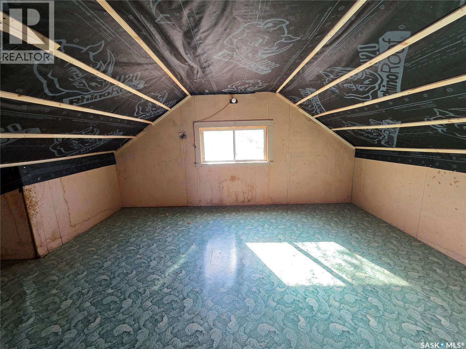 210 2nd Street S, Cabri, Saskatchewan  S0N 0J0 - Photo 22 - SK019865